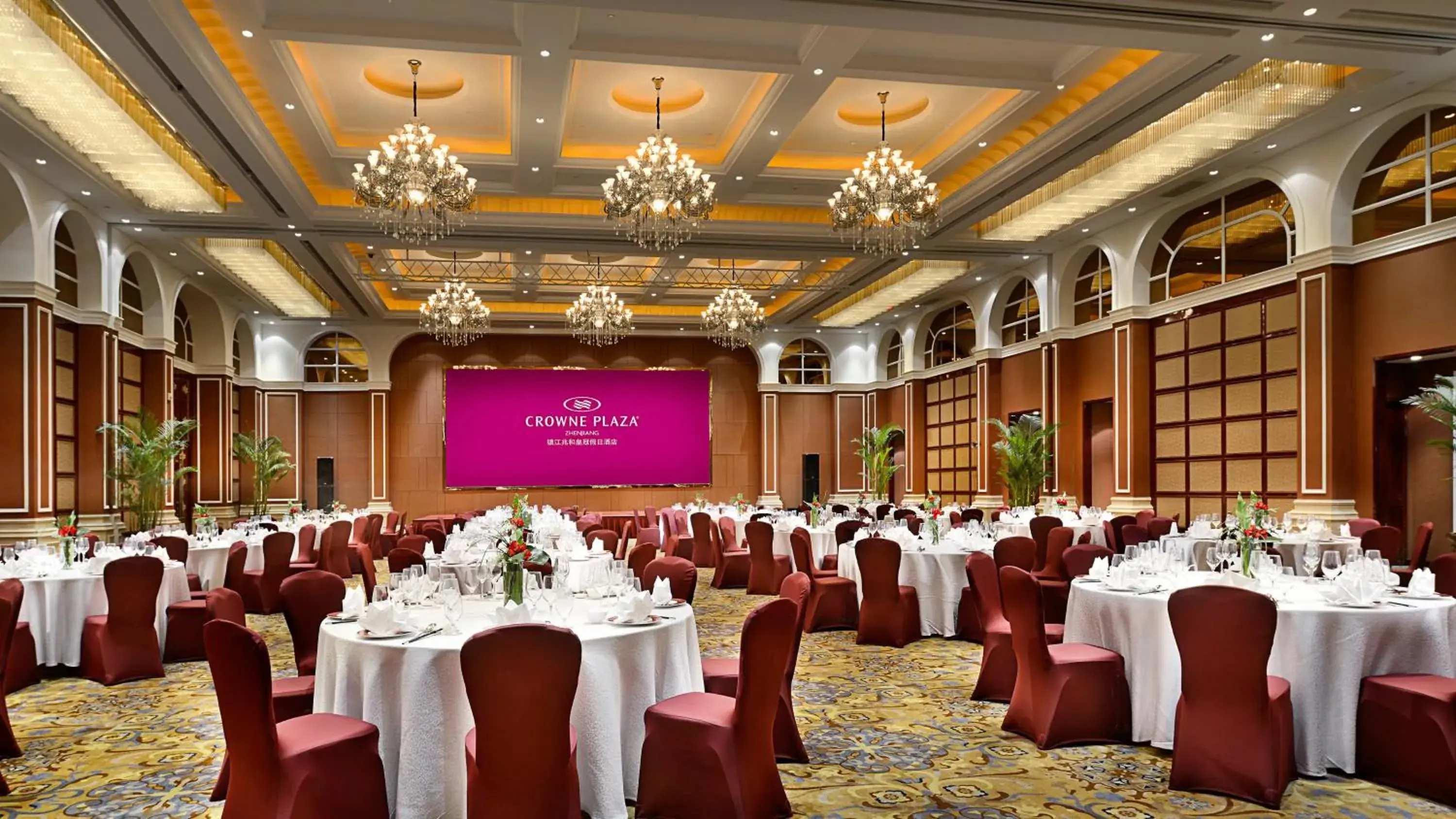 Banquet/Function facilities, Banquet Facilities in Crowne Plaza Zhenjiang, an IHG Hotel