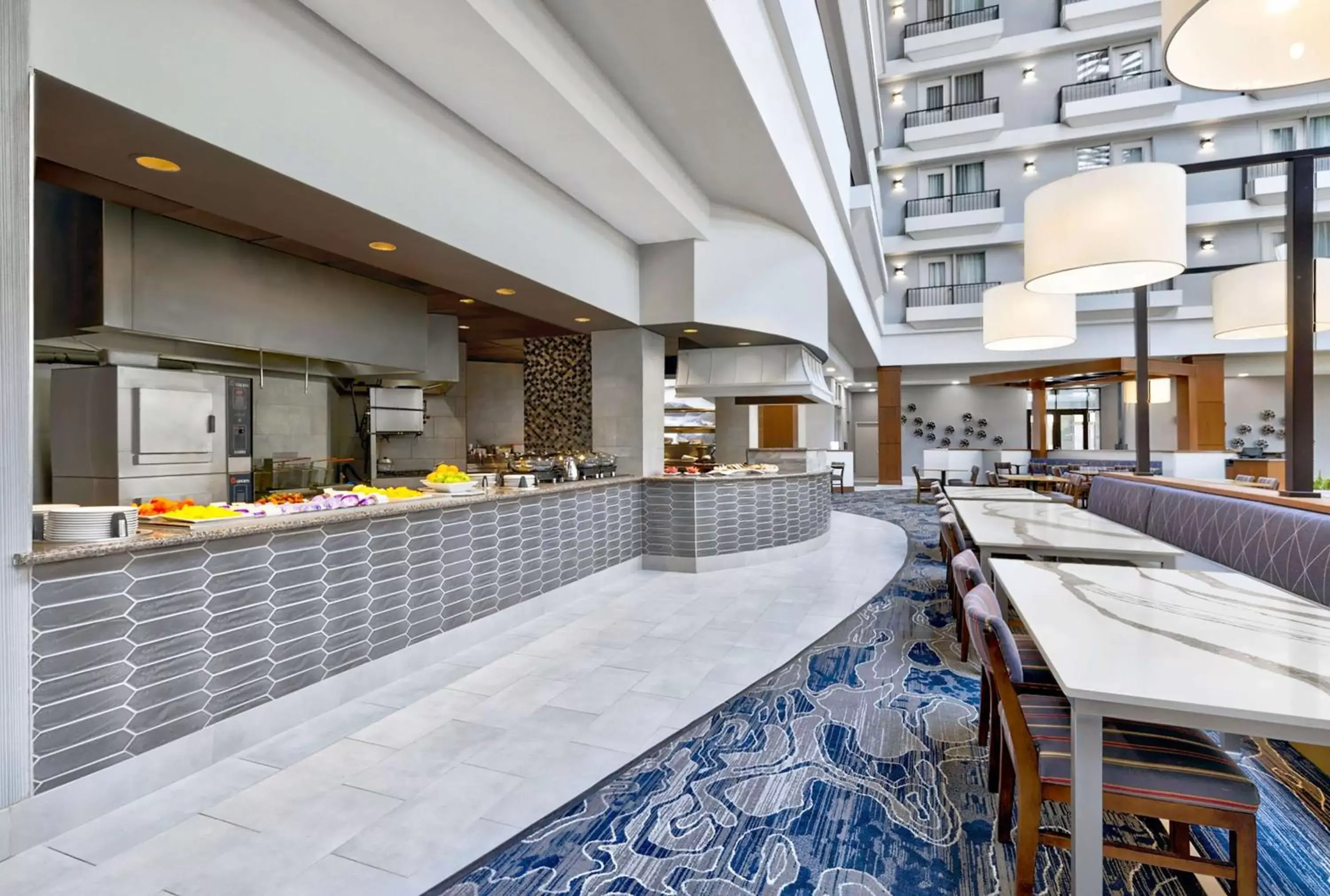 Breakfast in DoubleTree by Hilton Davenport Breakfast in DoubleTree by Hilton Davenport