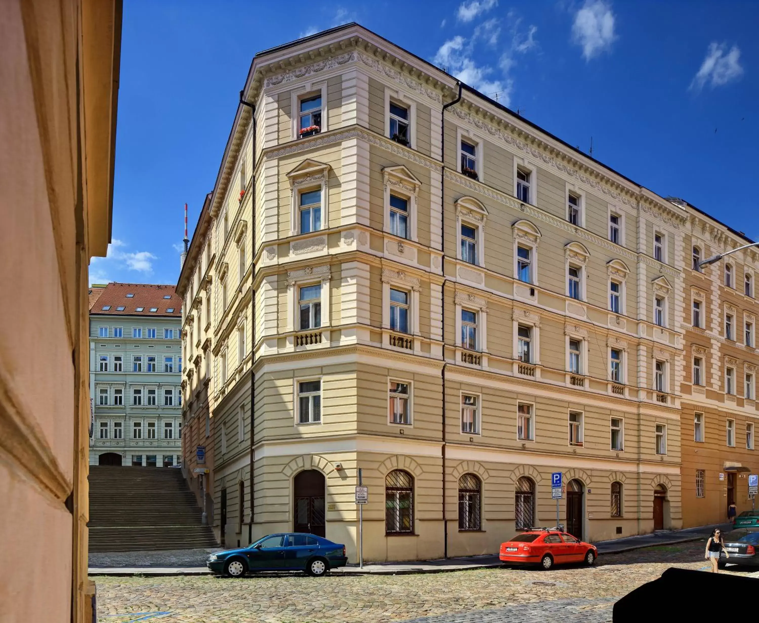 Facade/entrance in Hotel Golden City Garni Facade/entrance in Hotel Golden City Garni