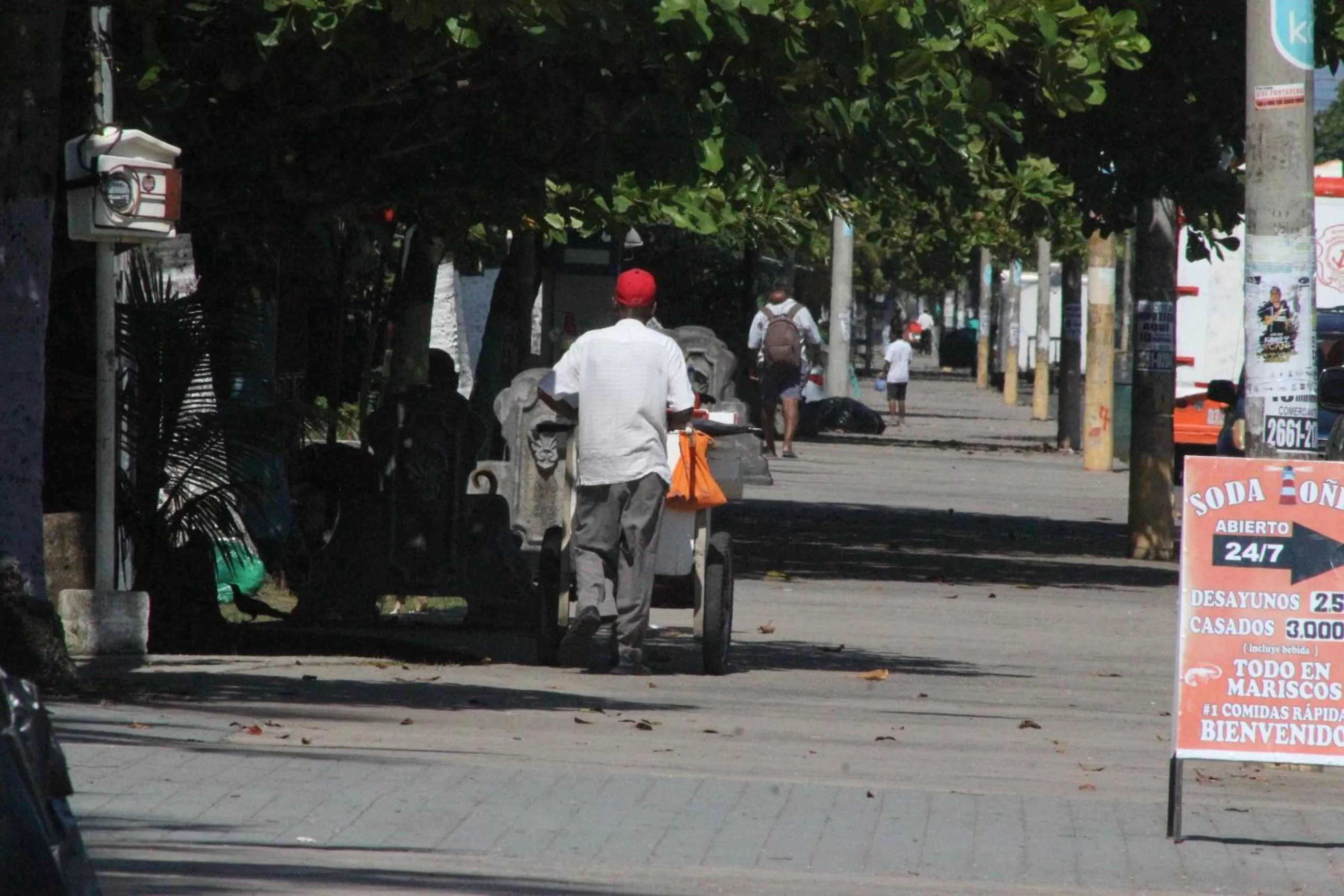 People in Hotel Aldea Pura Vida