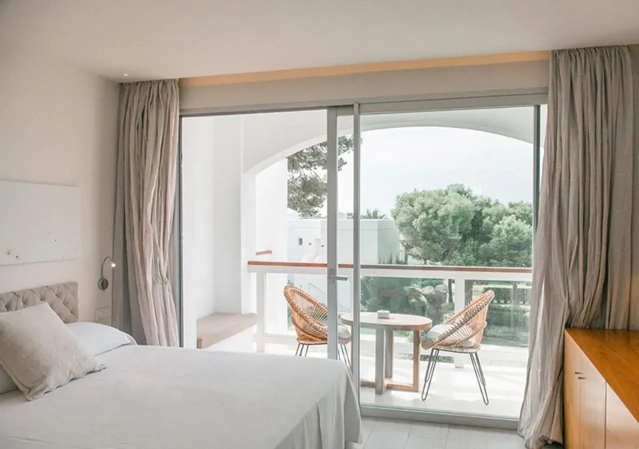 Bedroom, Balcony/Terrace in Destino Pacha Ibiza - Entrance to Pacha Club Included