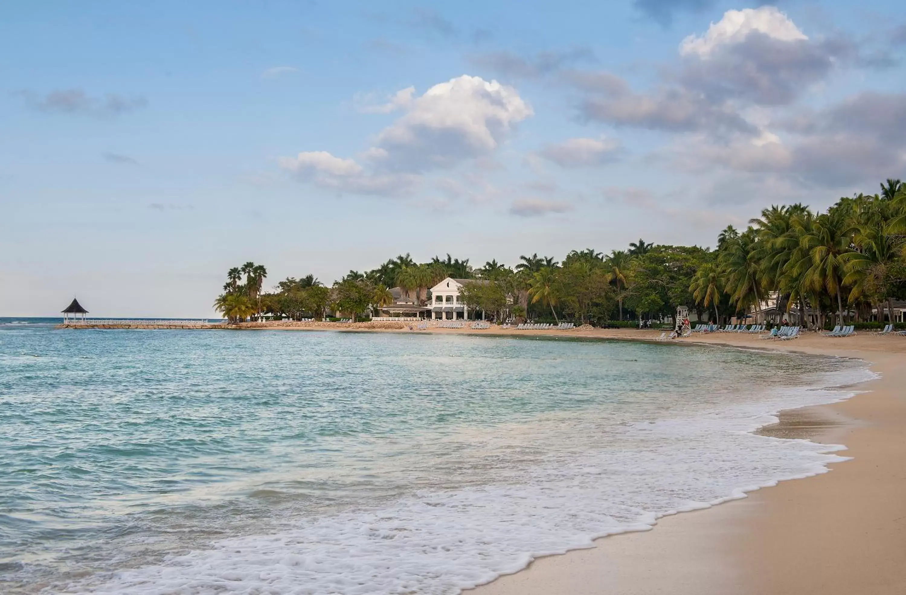 Beach in Half Moon