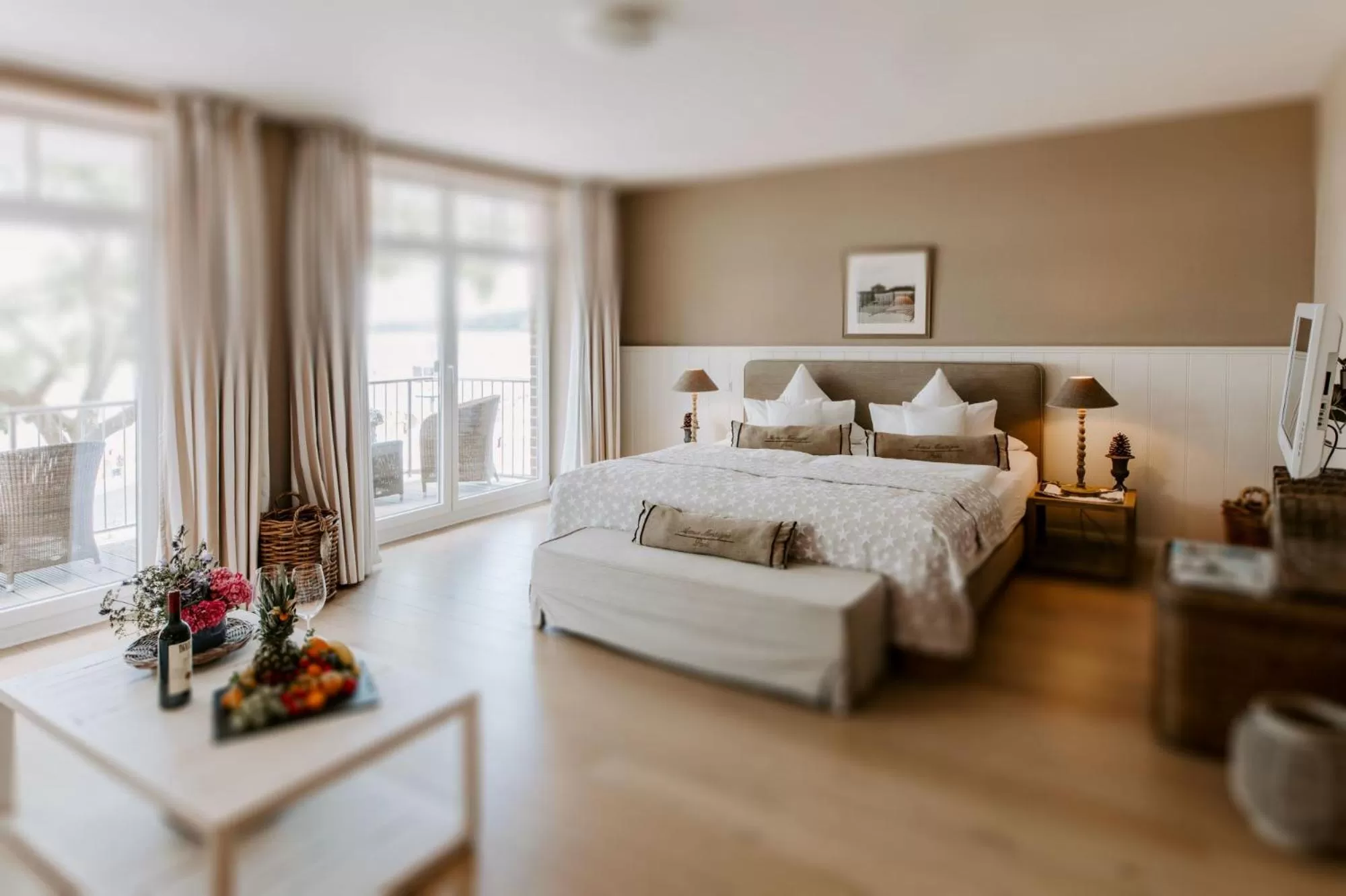 Photo of the whole room, Bed in StrandHotel Seeblick, Ostseebad Heikendorf