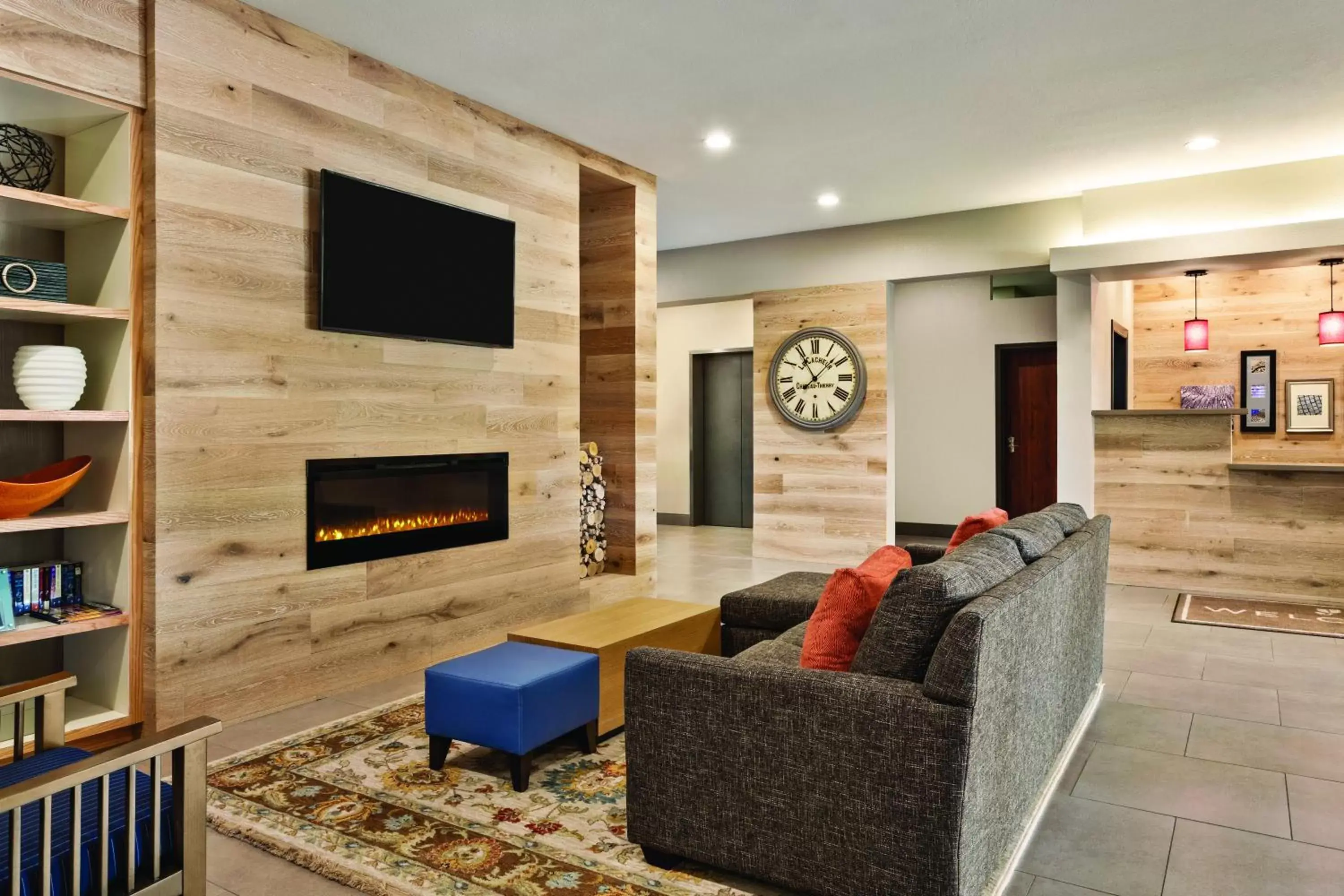 Seating Area in Country Inn & Suites by Radisson, Byram/Jackson South, MS