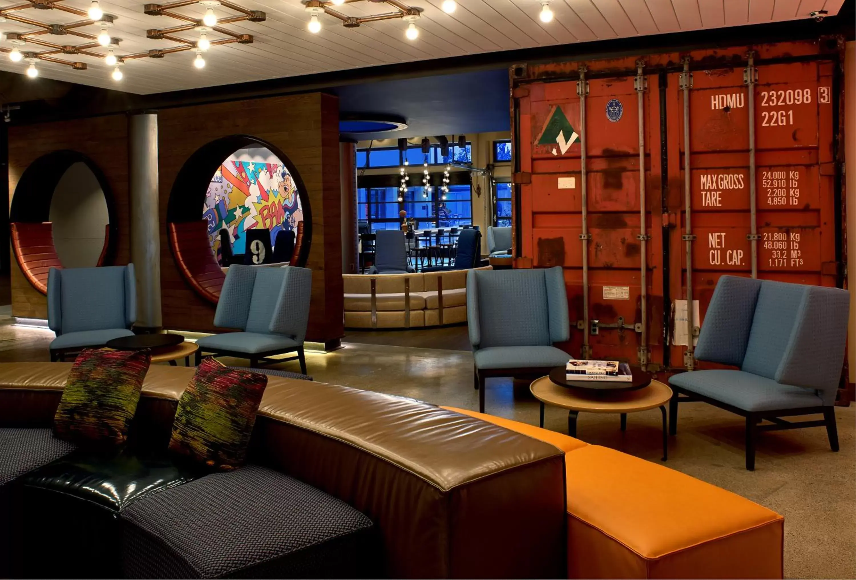Communal lounge/ TV room, Seating Area in Hotel Zephyr San Francisco