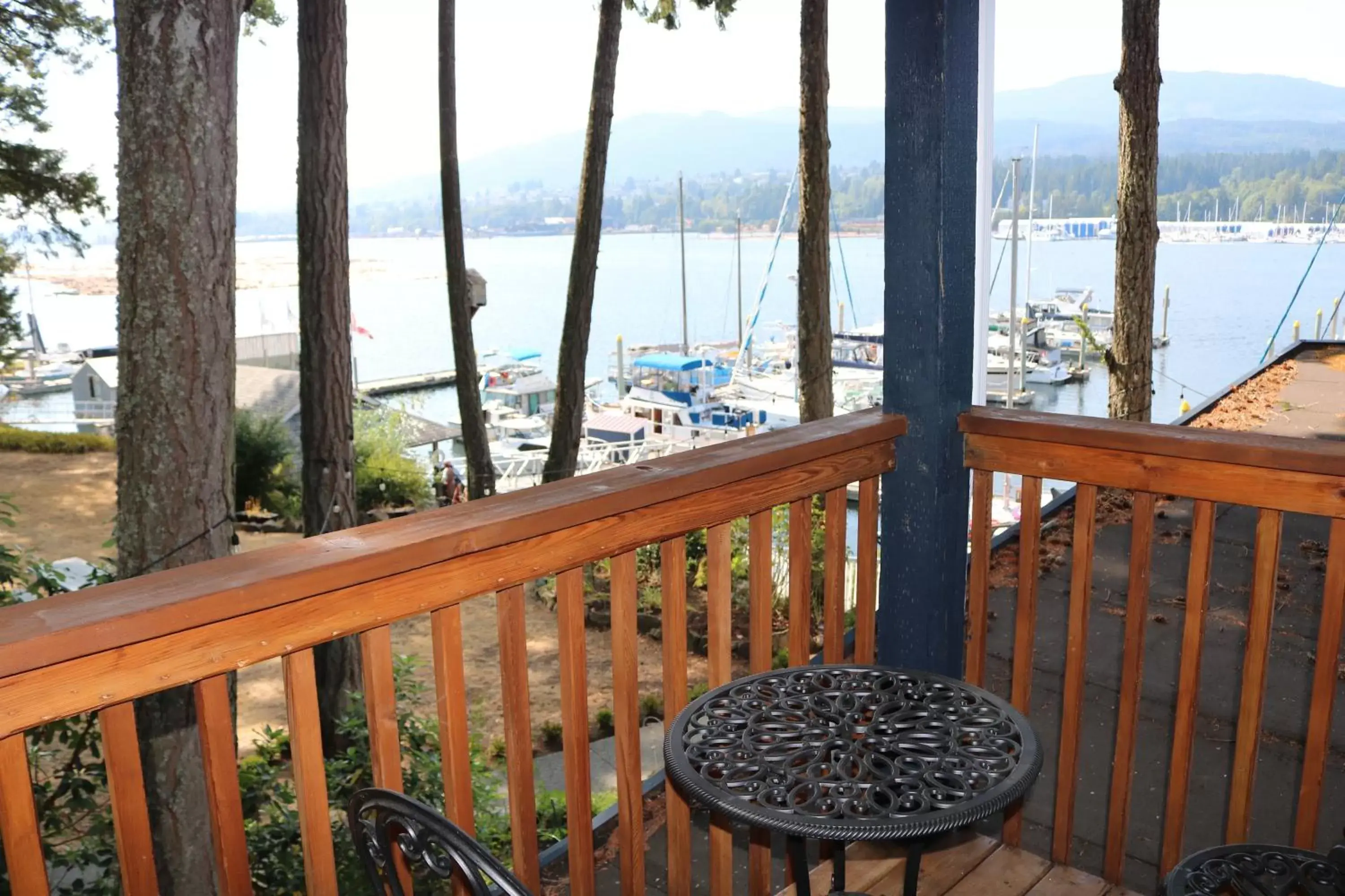 Balcony/Terrace in Raven Point Inn