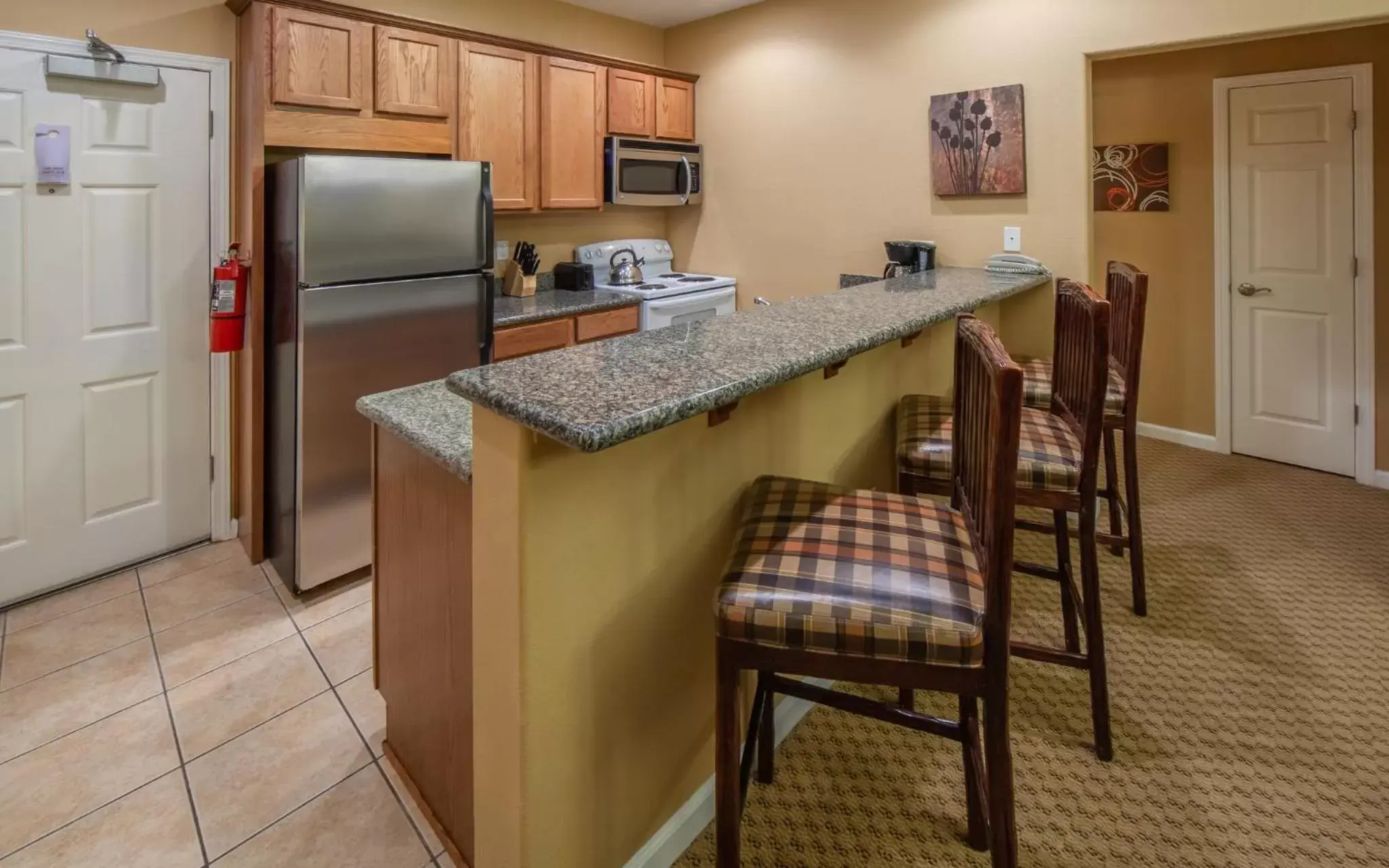 Photo of the whole room, Kitchen/Kitchenette in Holiday Inn Club Vacations - David Walley's Resort, an IHG Hotel