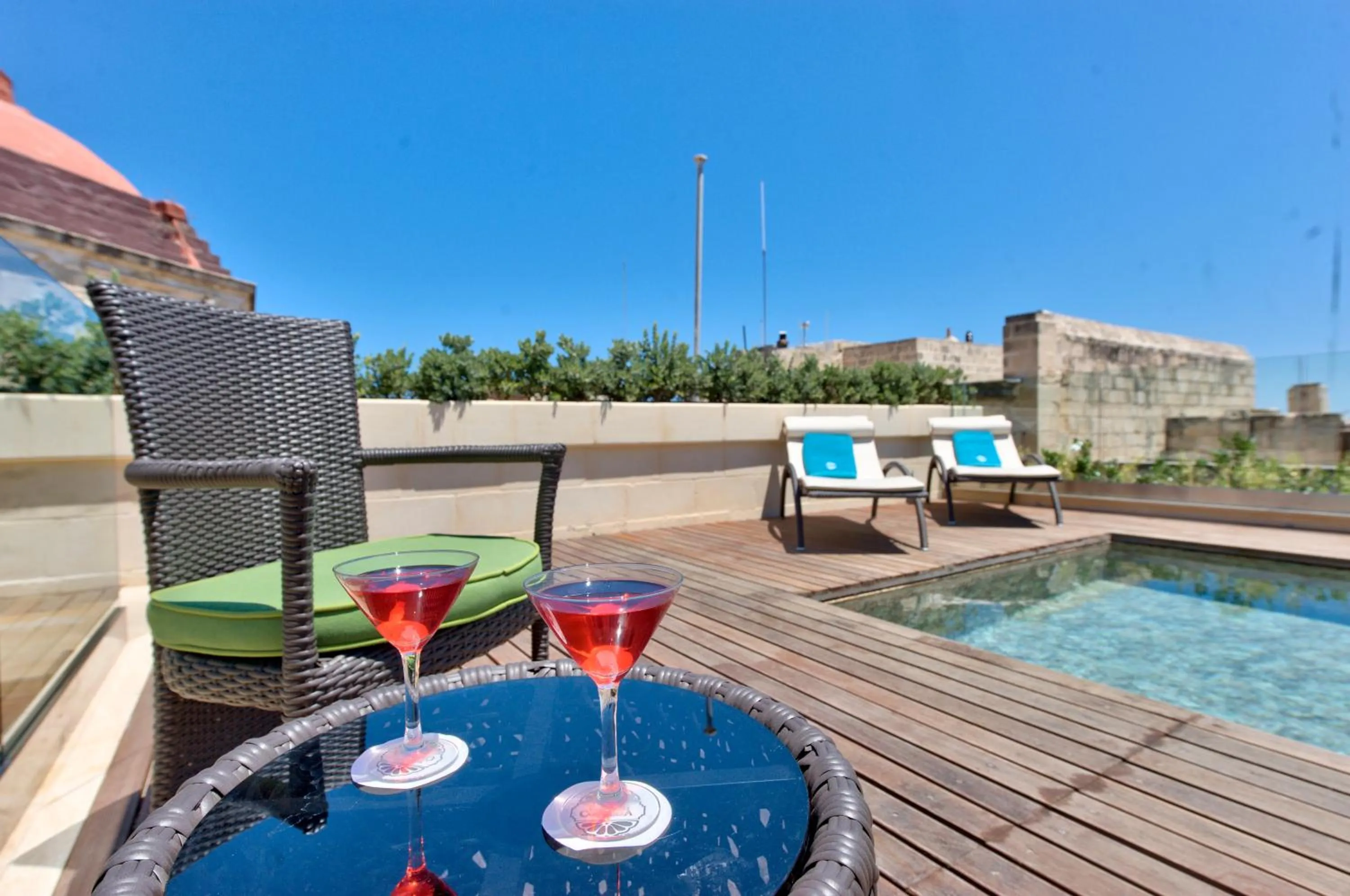 Pool view in Palazzo Consiglia - IK Collection