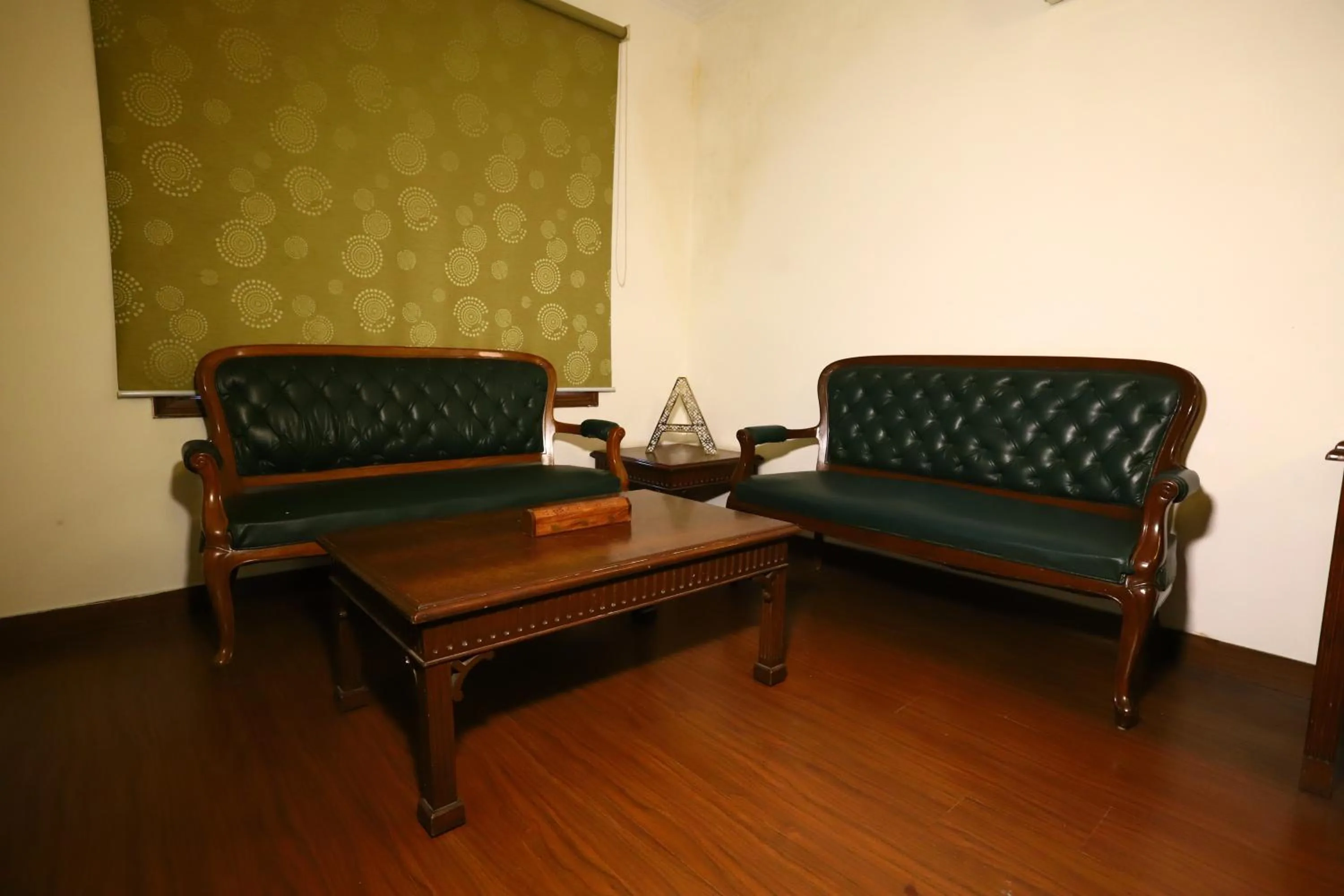 Seating area in Hotel Ambica Palace AIIMS New Delhi - Couple Friendly Local ID Accepted