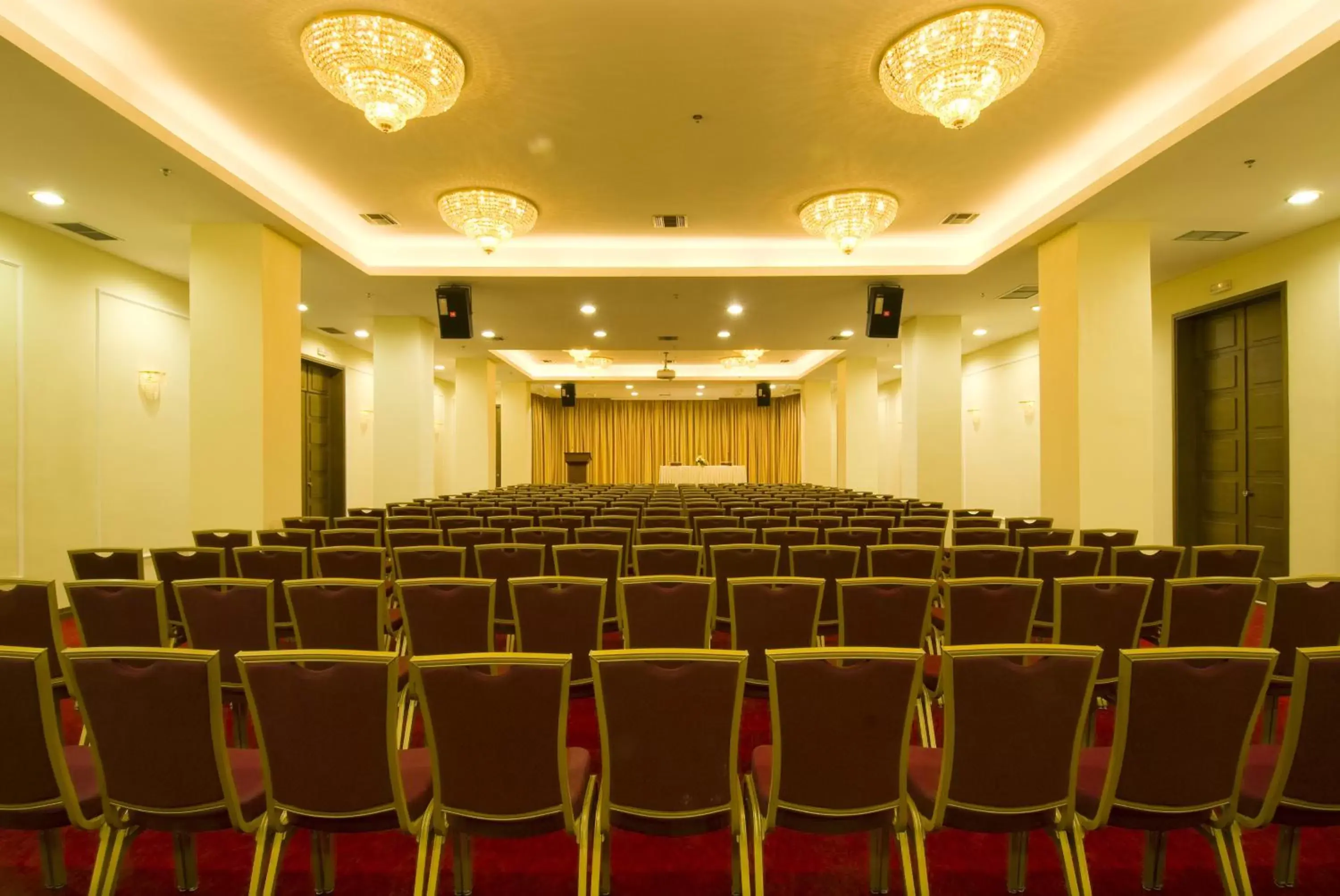 Meeting/conference room in Platanista Hotel