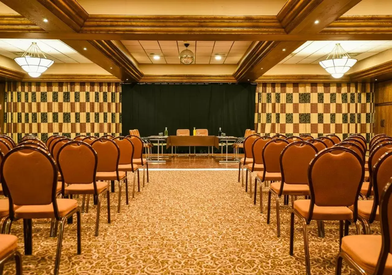 Meeting/conference room in Cairndale Hotel And Leisure Club