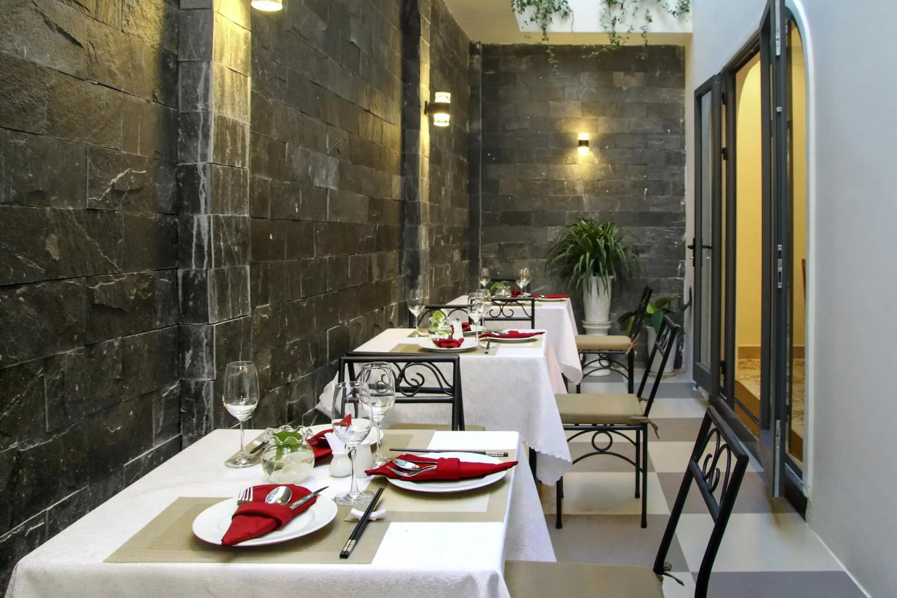 Restaurant/places to eat in Uptown Hoi An Hotel & Spa Restaurant/places to eat in Uptown Hoi An Hotel & Spa