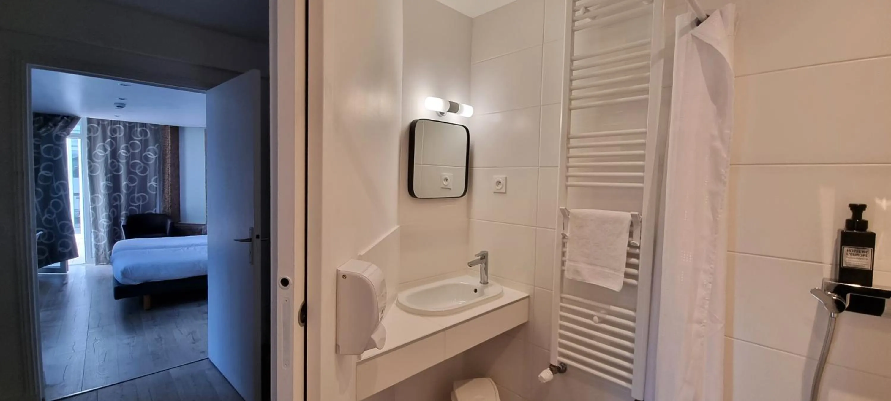 Bathroom in Hotel De L'Europe