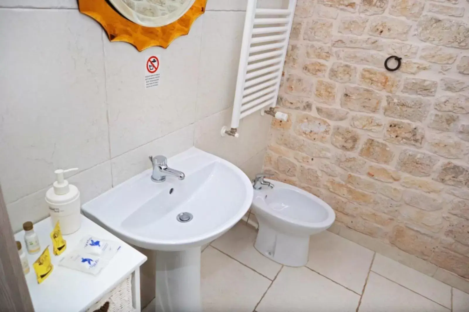 Bathroom in Agriturismo Masseria Alberotanza