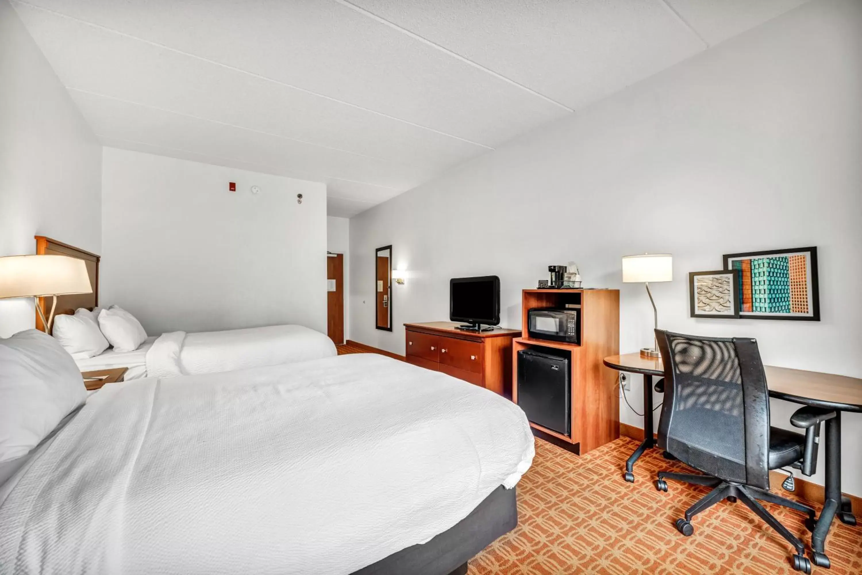 TV and multimedia in Fairfield Inn by Marriott Lumberton