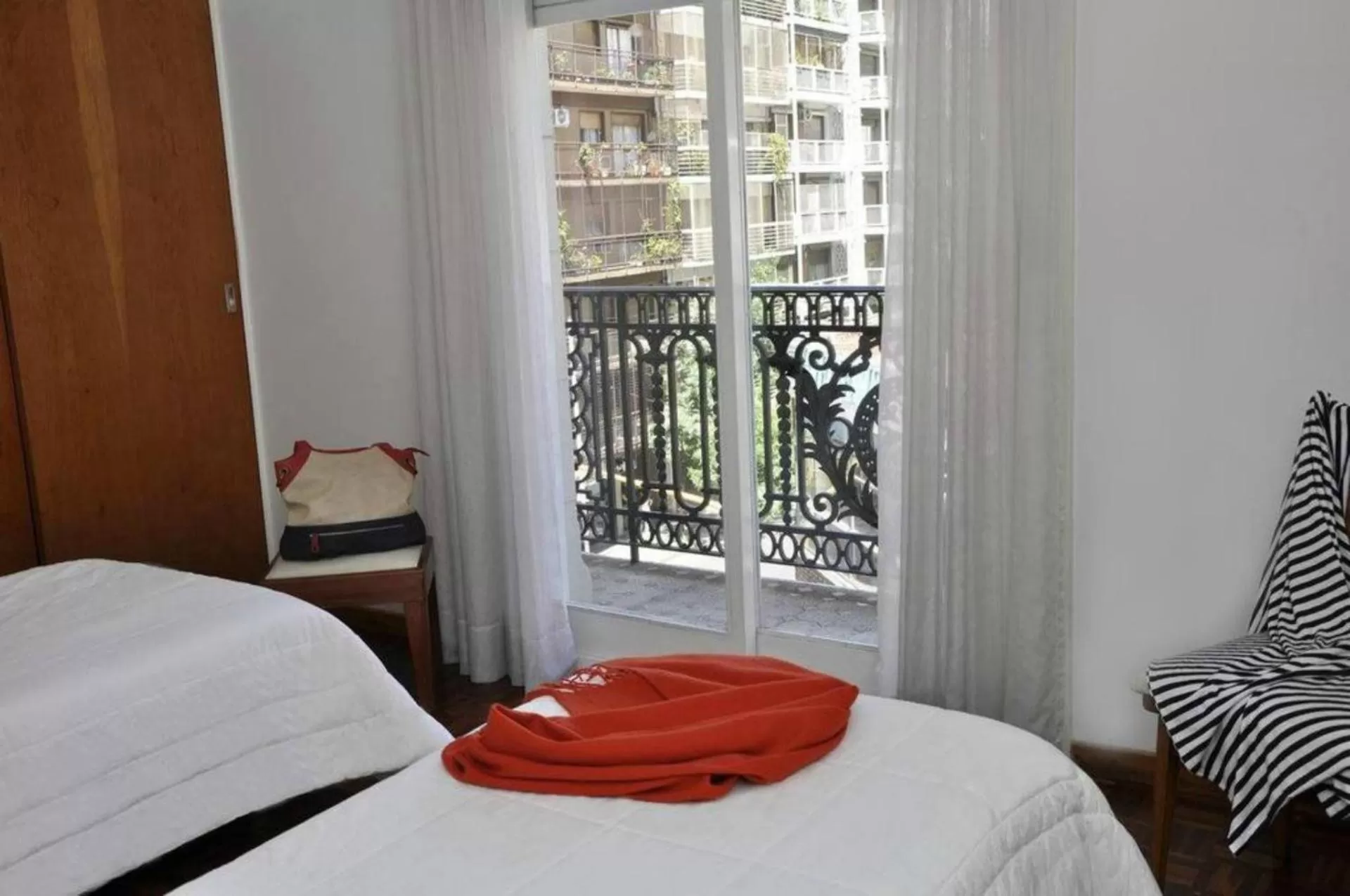 Bedroom, Bed in Petit Recoleta Suites