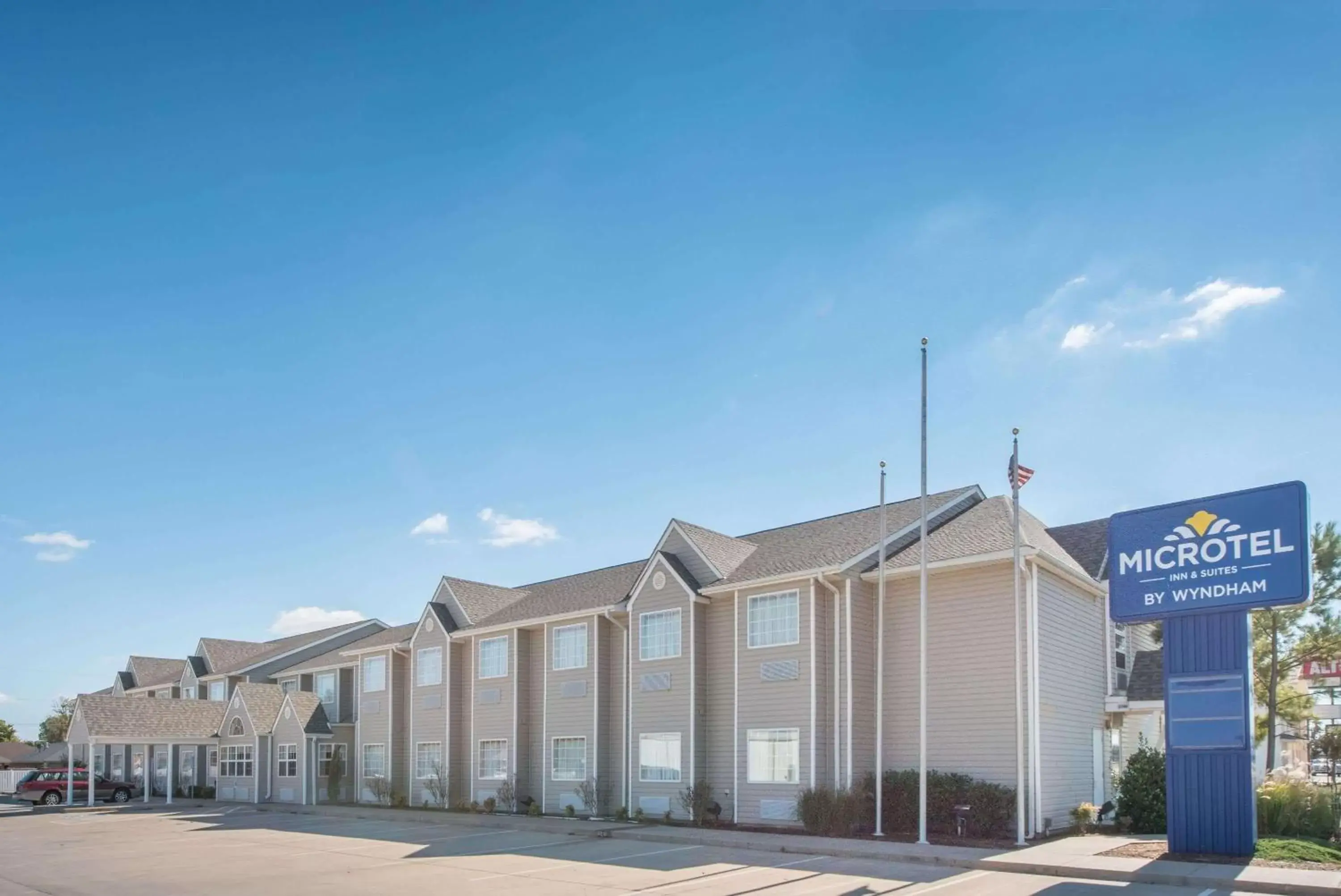 Property Building in Microtel Inn & Suites by Wyndham Altus