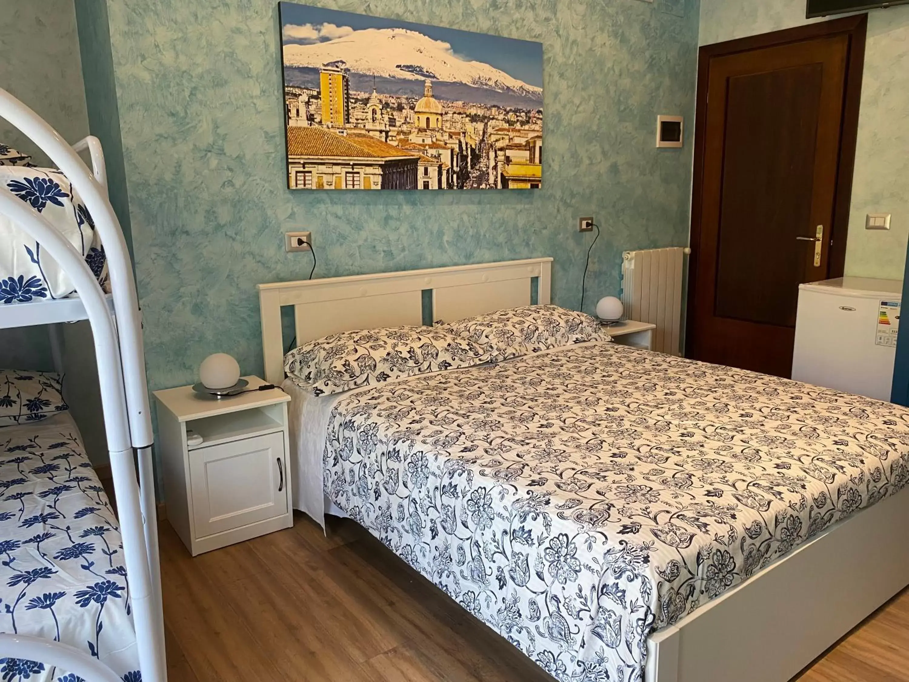 Bed in B&B CATANIA CENTRO - Charme & More