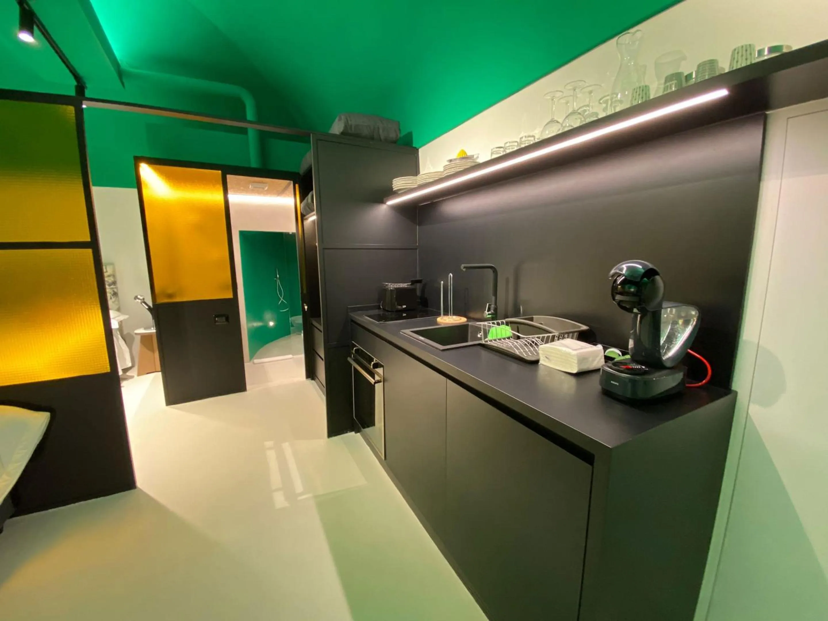 Kitchen or kitchenette in Casa Pacifico Napoli