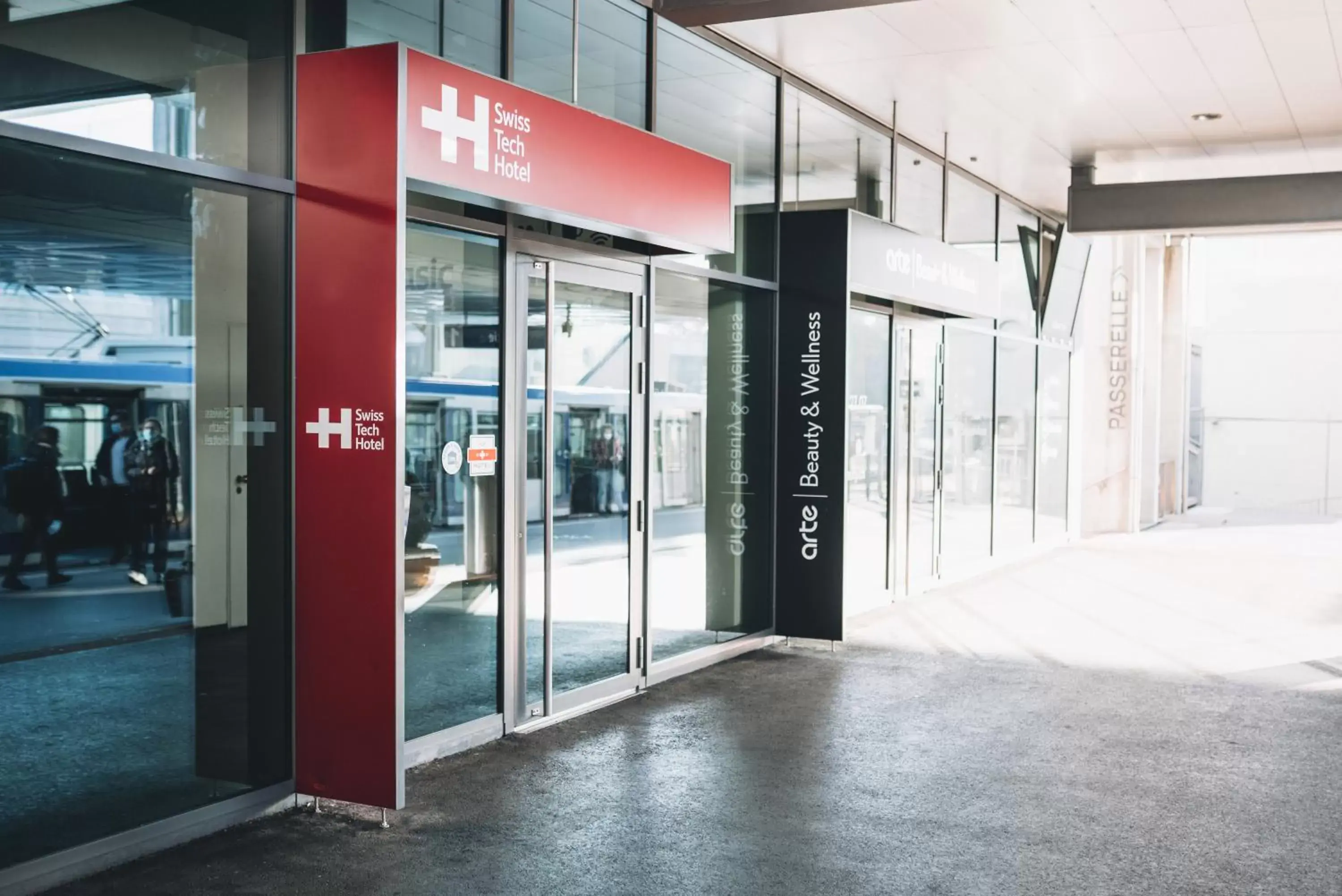 Facade/entrance in SwissTech Hotel