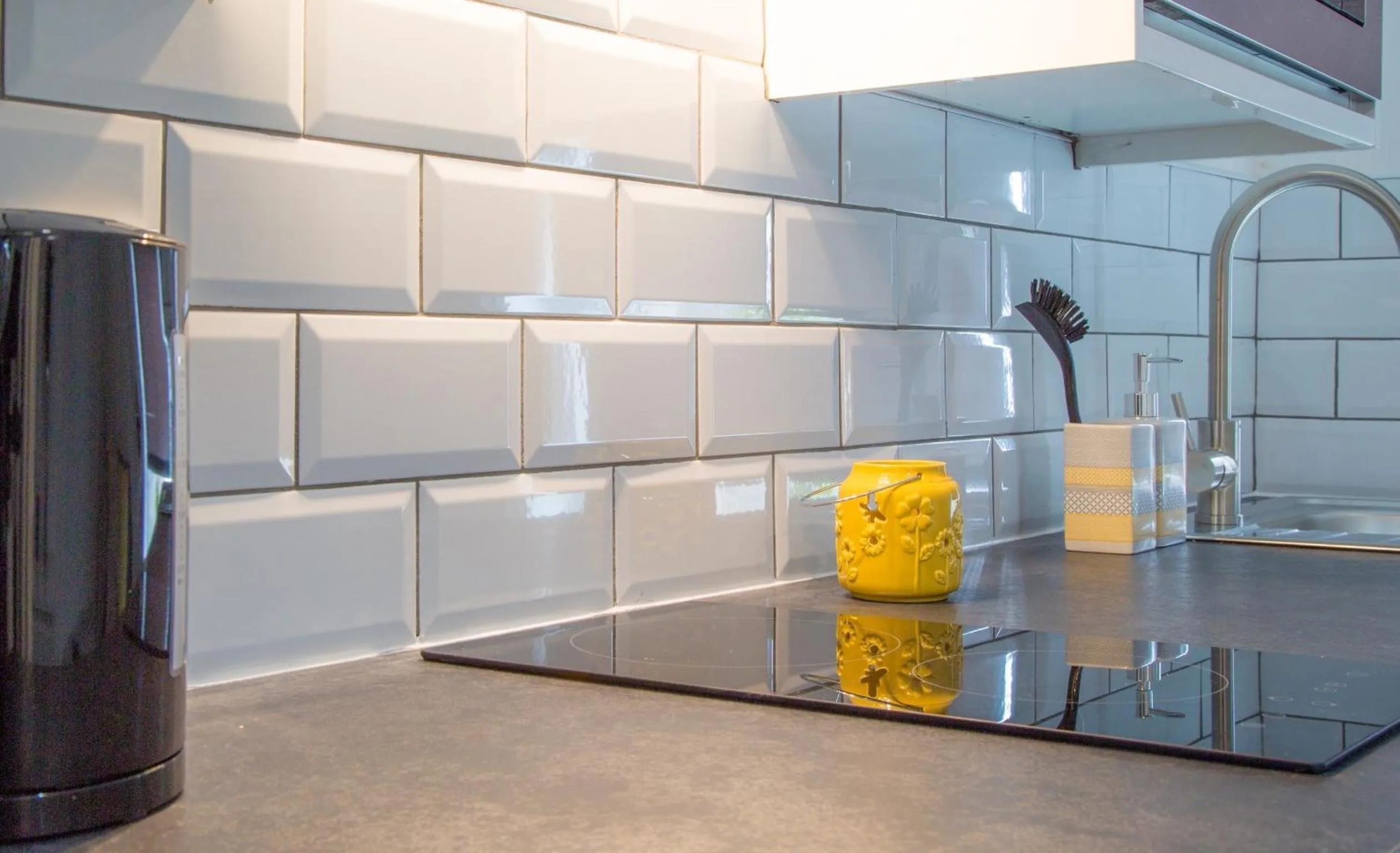 Kitchen or kitchenette, Kitchen/Kitchenette in Rock Salt Studios