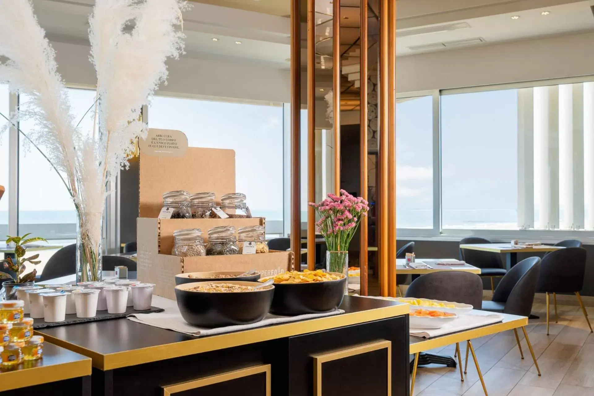 Buffet breakfast, Restaurant/Places to Eat in Hotel Imperiale Rimini & SPA