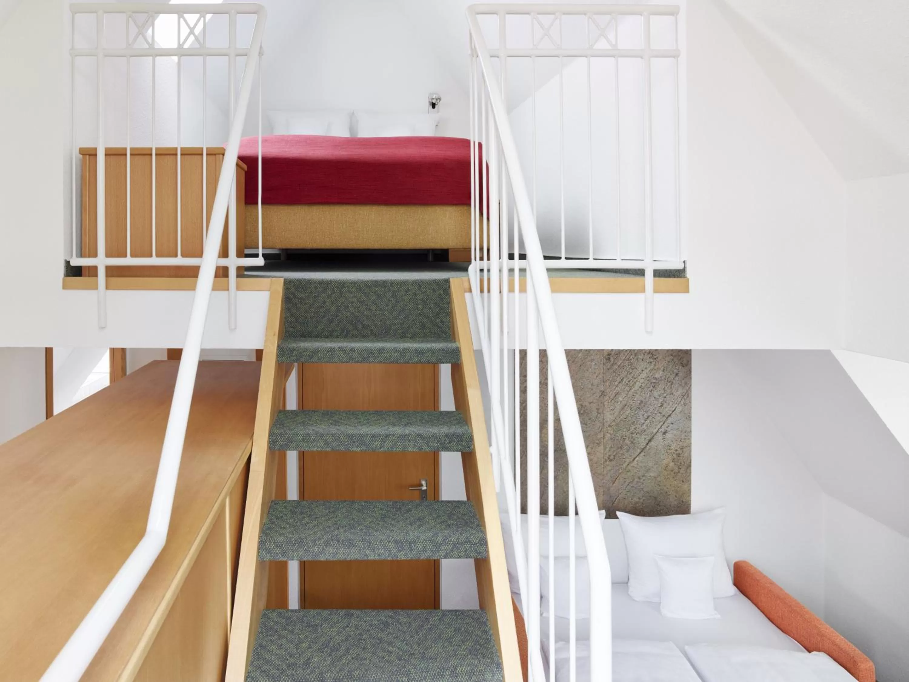 Photo of the whole room, Bed in Hirsch Hotel