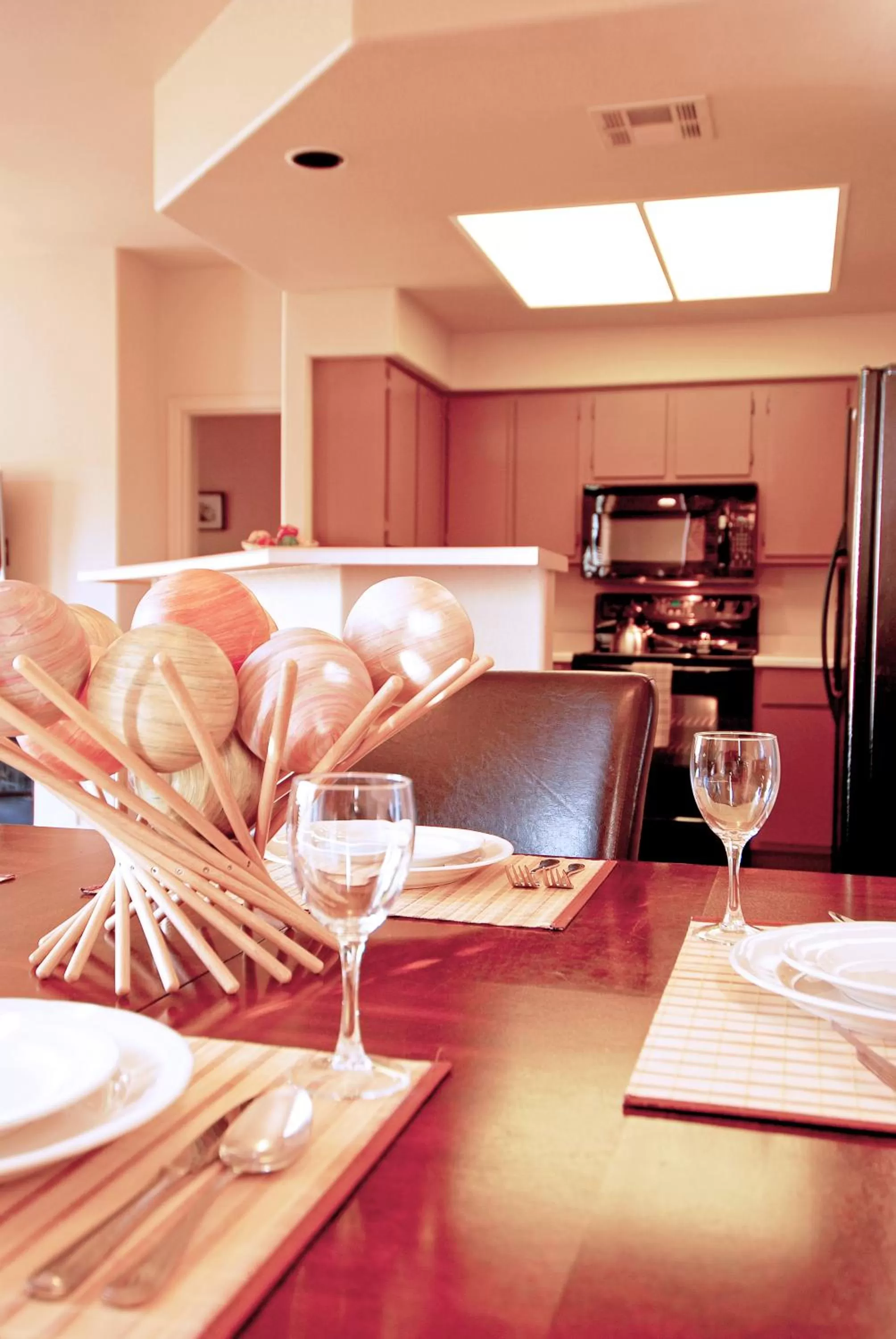 Dining area in Raintree at Phoenix South Mountain Preserve
