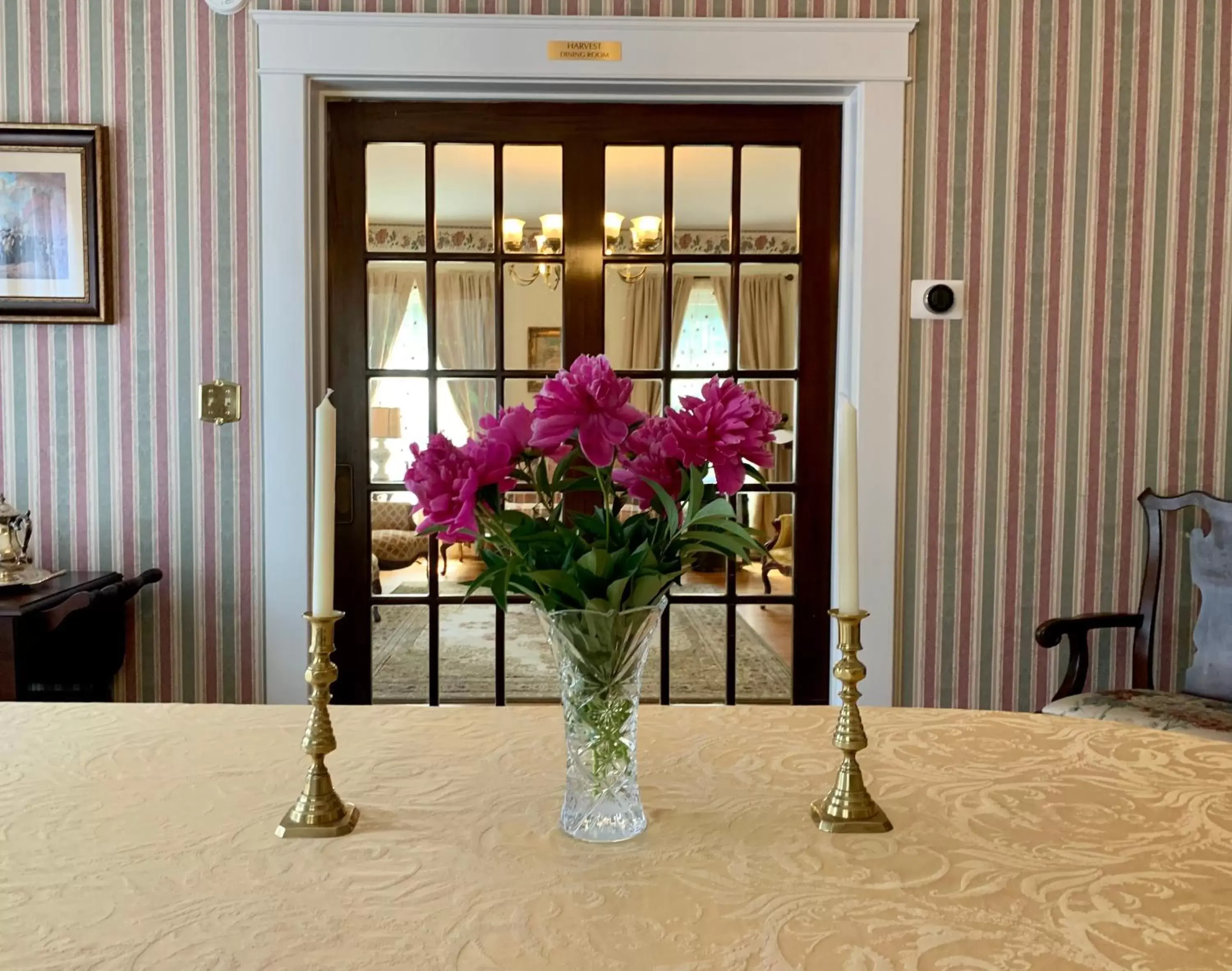 Dining area in Grand Colonial Bed and Breakfast