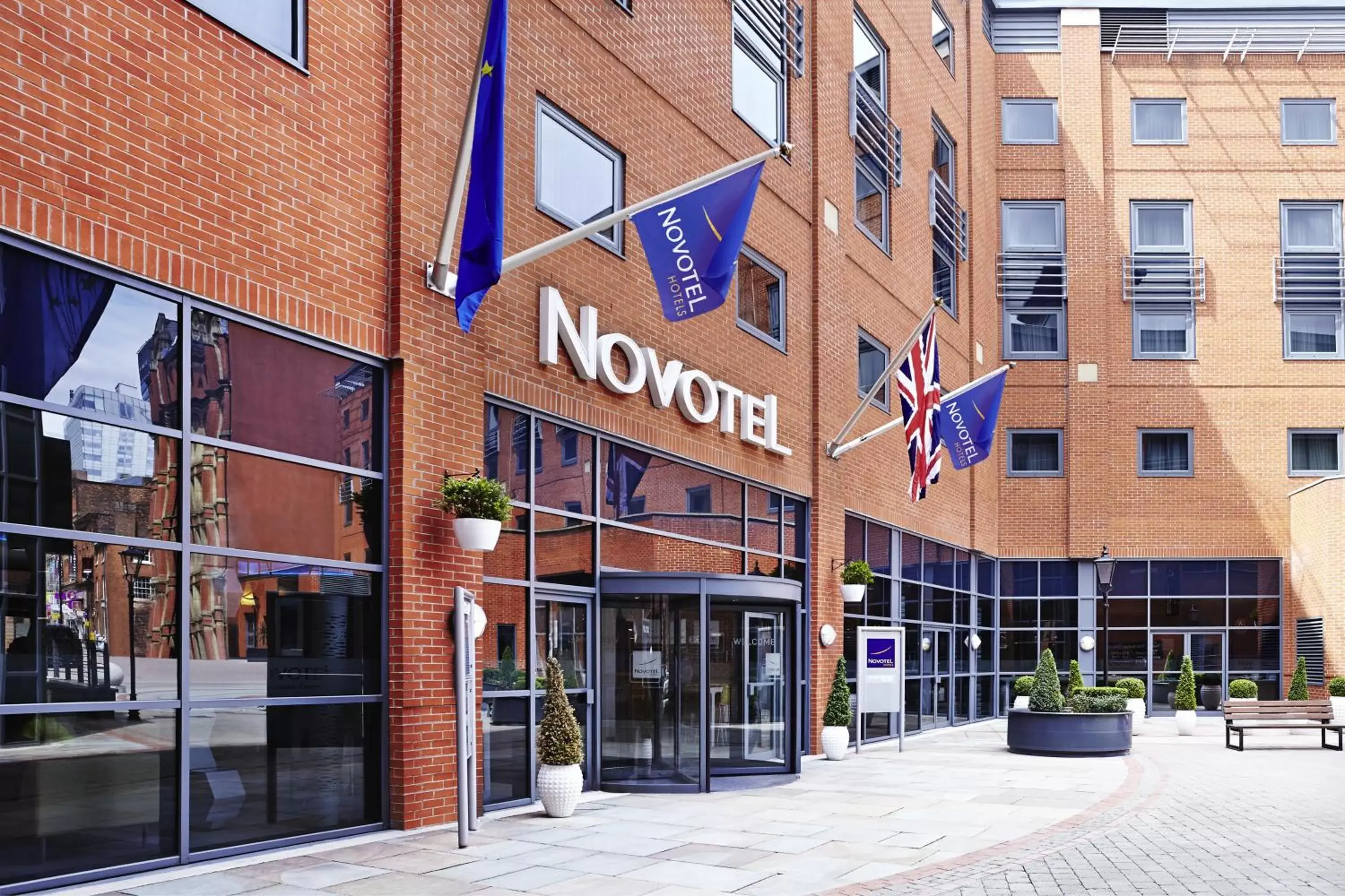 Facade/entrance in Novotel Manchester Centre