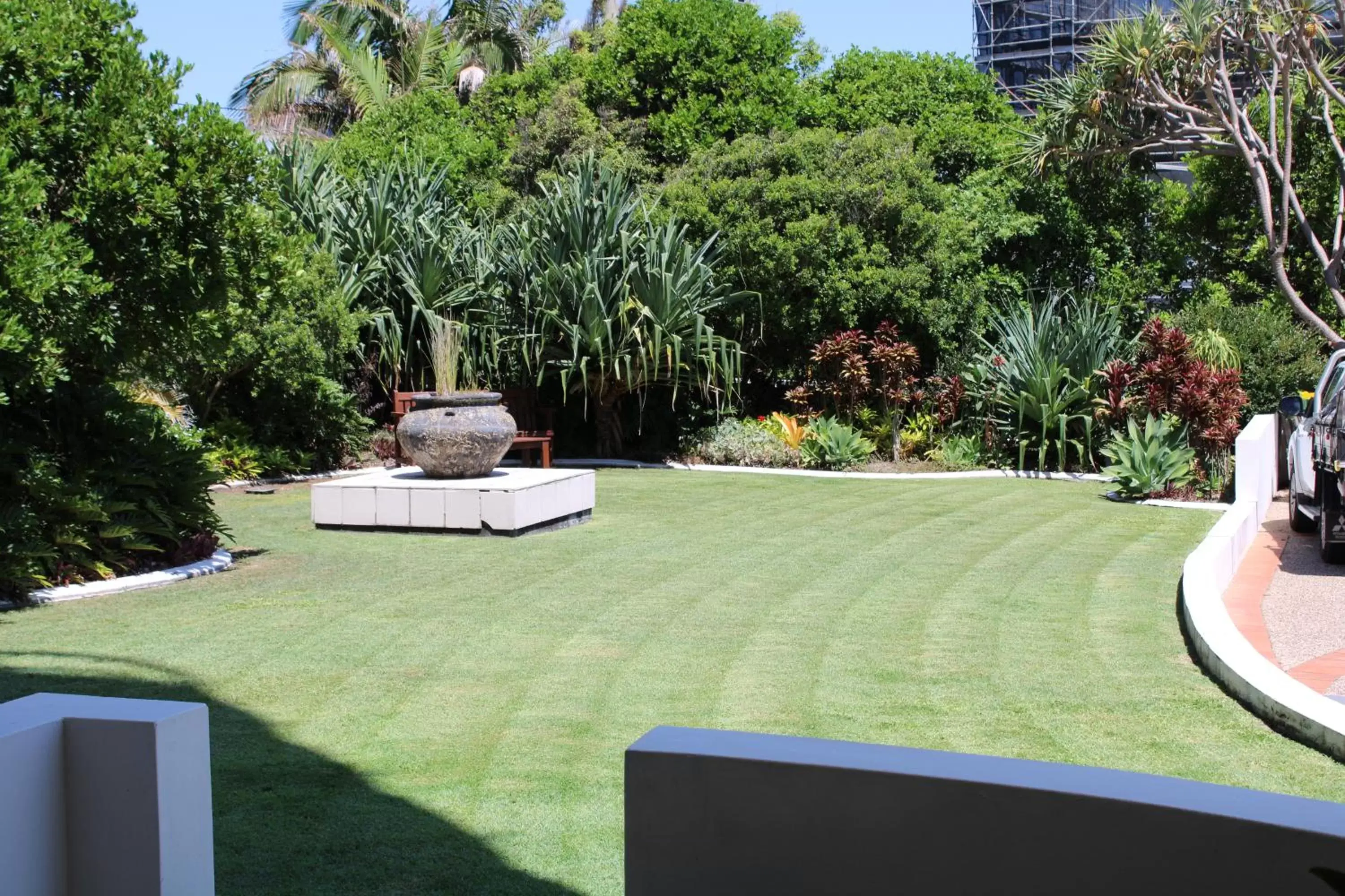 Garden view in Regency on the Beach