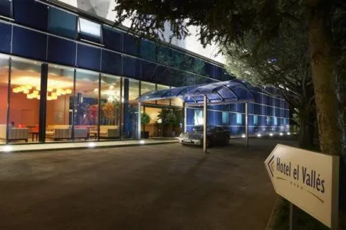 Facade/entrance in Hotel Restaurante El Valles 4 ESTRELLAS