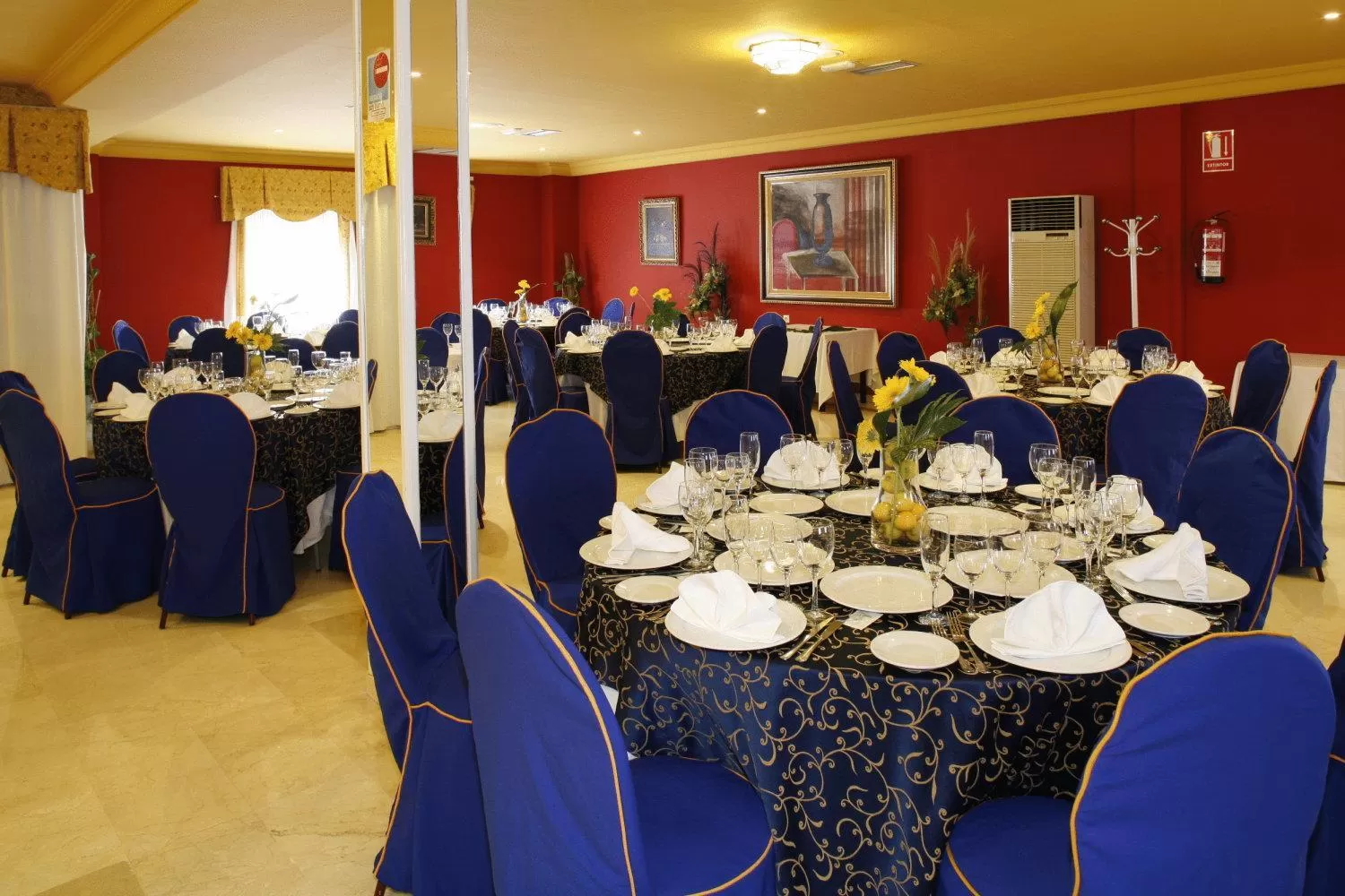 Restaurant/places to eat in Hotel La Nava