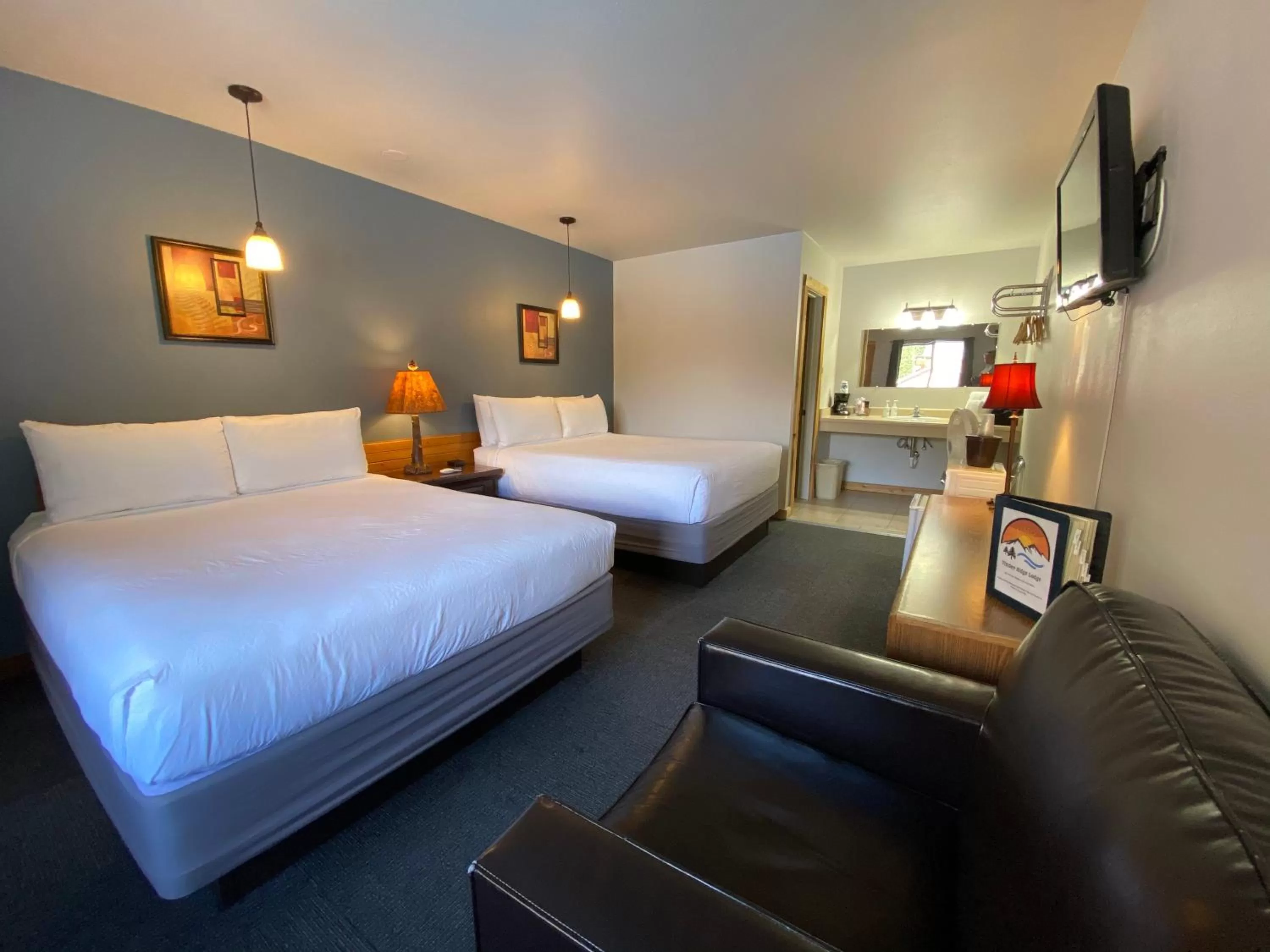 Photo of the whole room in Timber Ridge Lodge Ouray