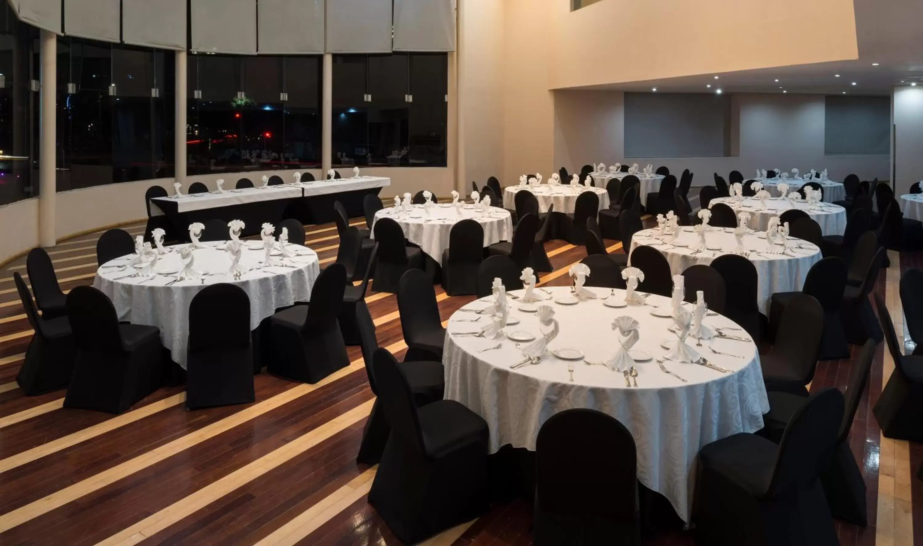 Meeting/conference room, Banquet Facilities in Real Inn Tijuana by Camino Real Hotels