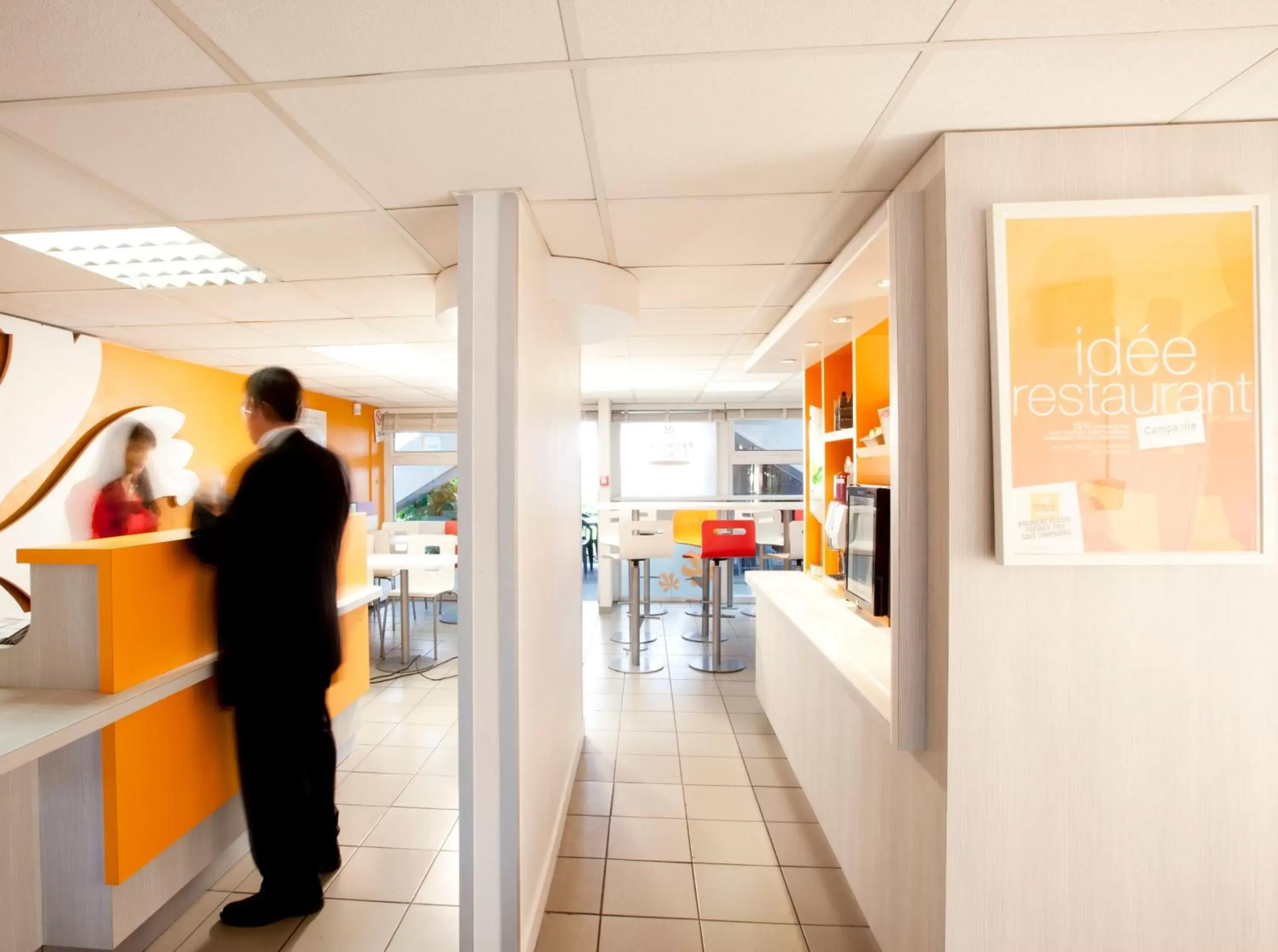 Lobby or reception in Première Classe Clermont-Ferrand Aubière