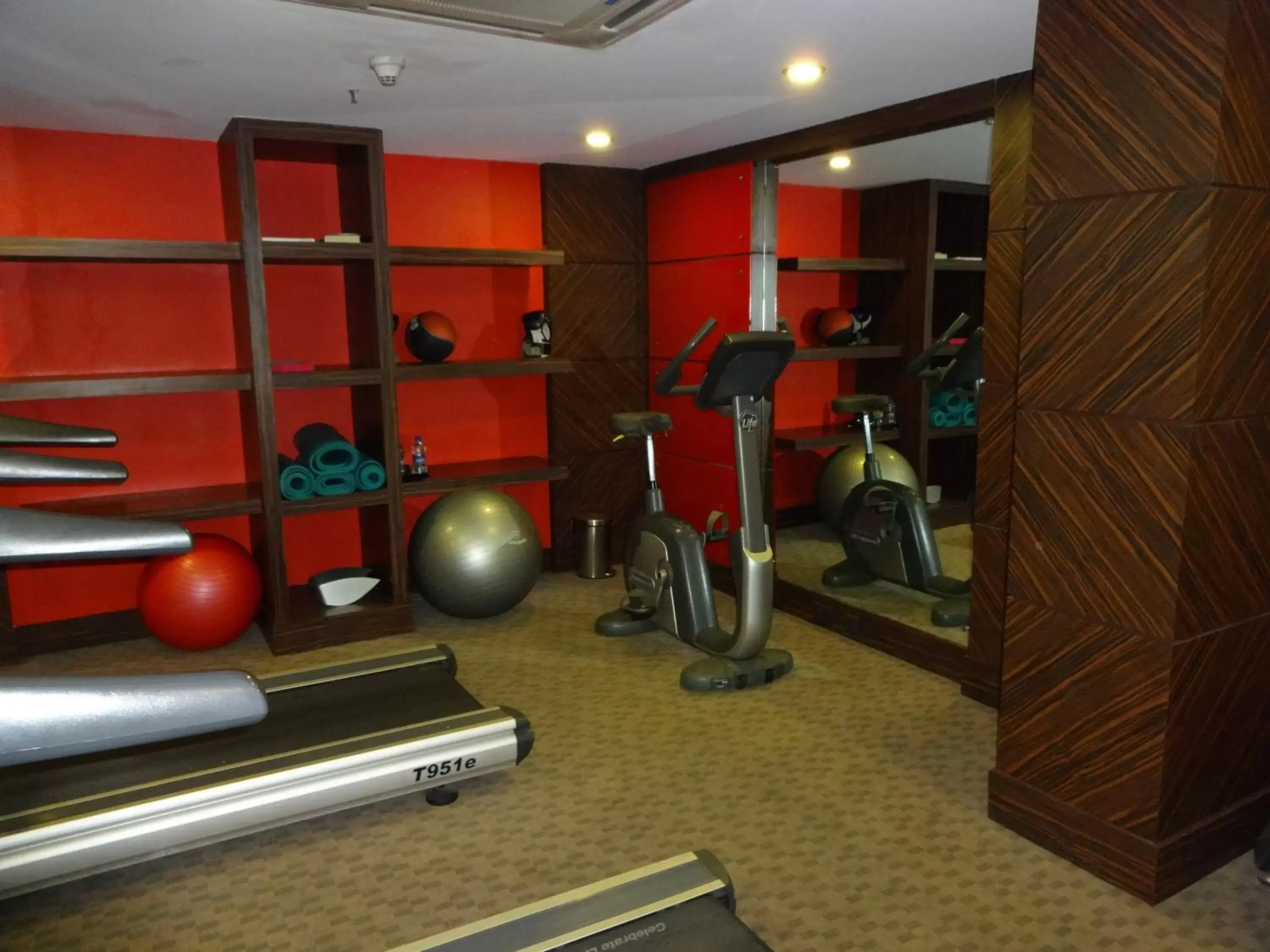 Fitness centre/facilities, Fitness Center/Facilities in The Residency, Chennai