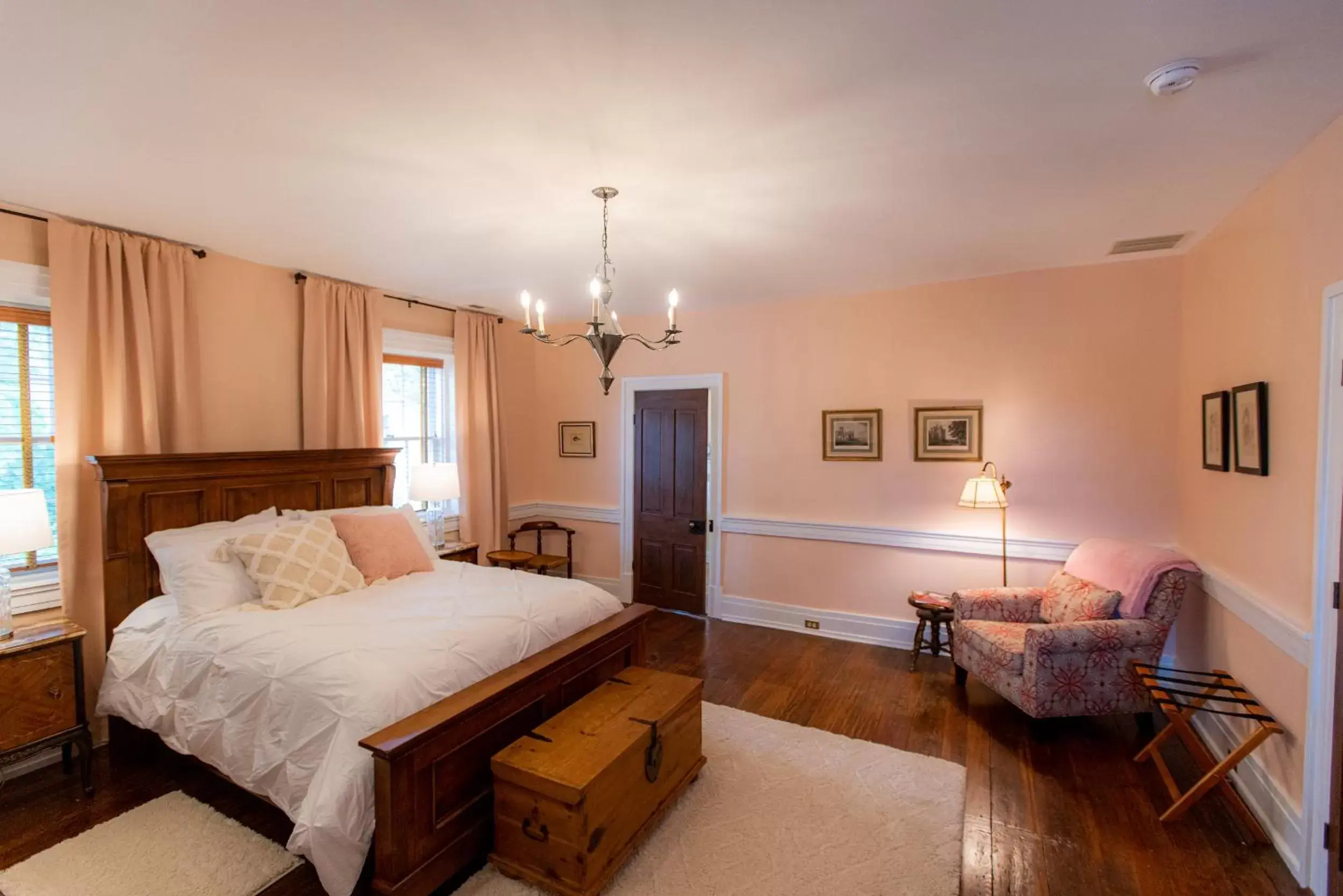 Bedroom, Bed in Thomas Rose Inn