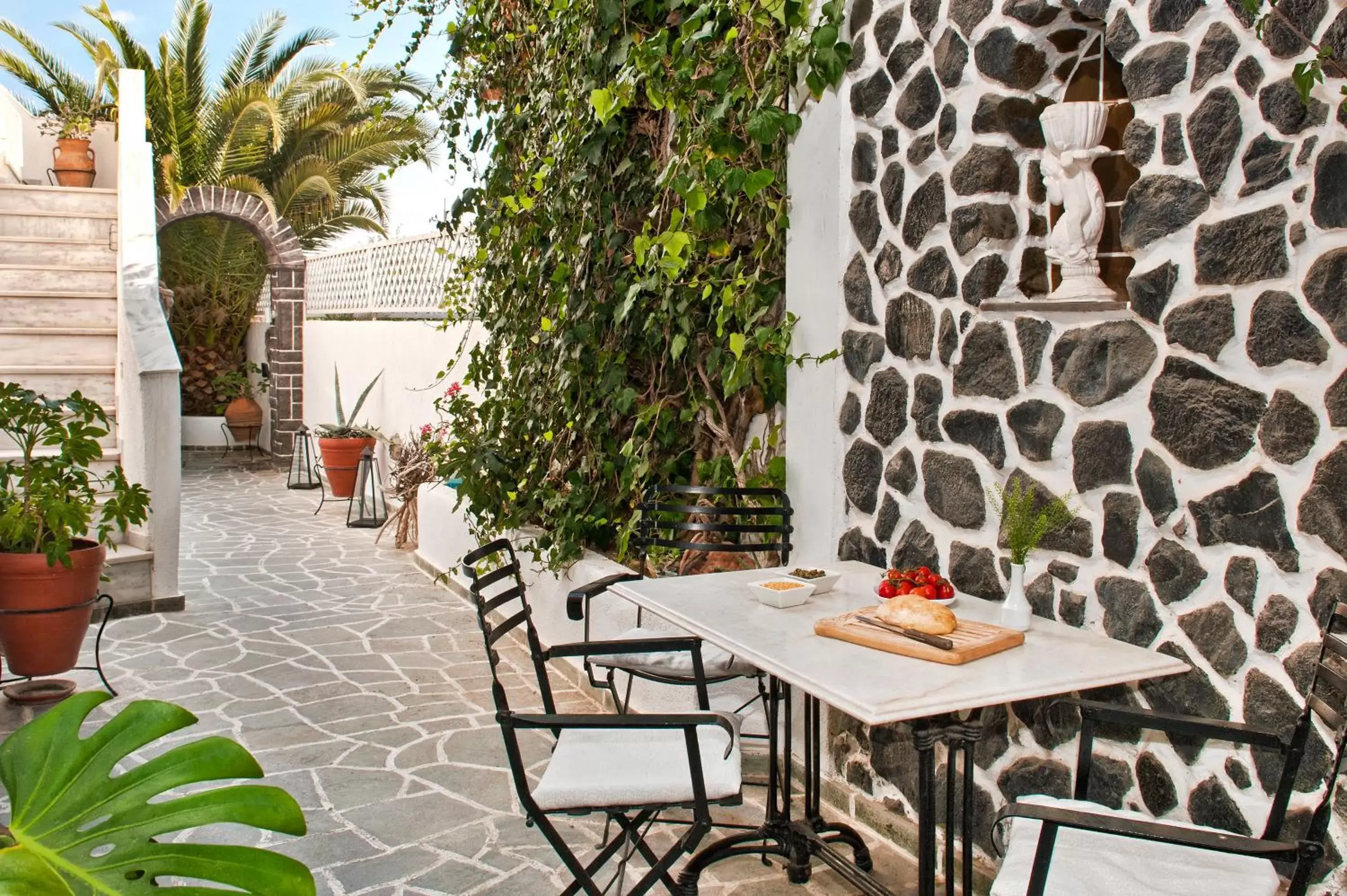 Garden, Restaurant/Places to Eat in Galatia Villas