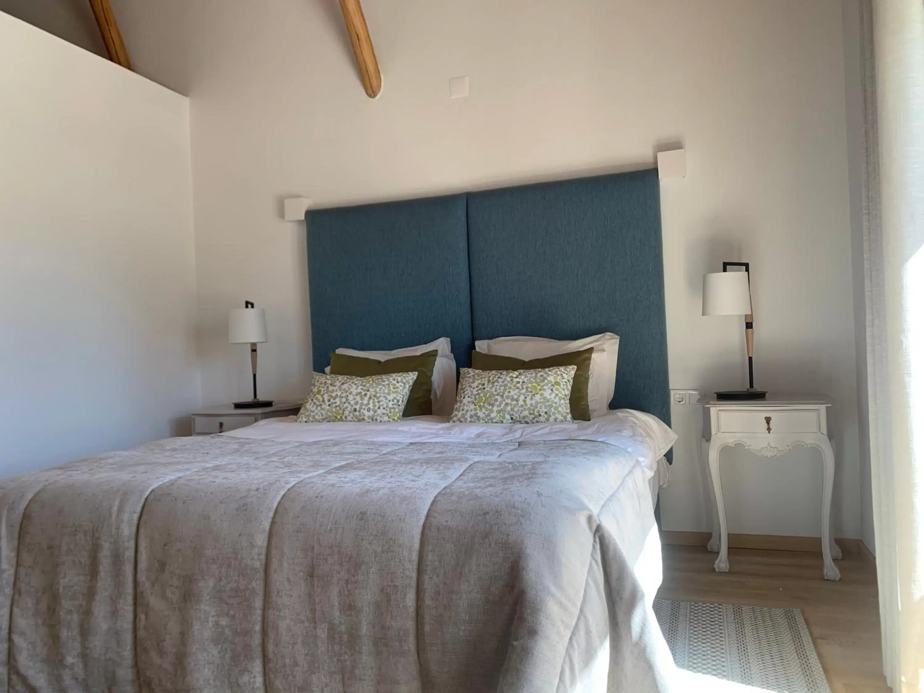 Bedroom, Bed in Quinta da Luz - A Luxury Boutique B&B