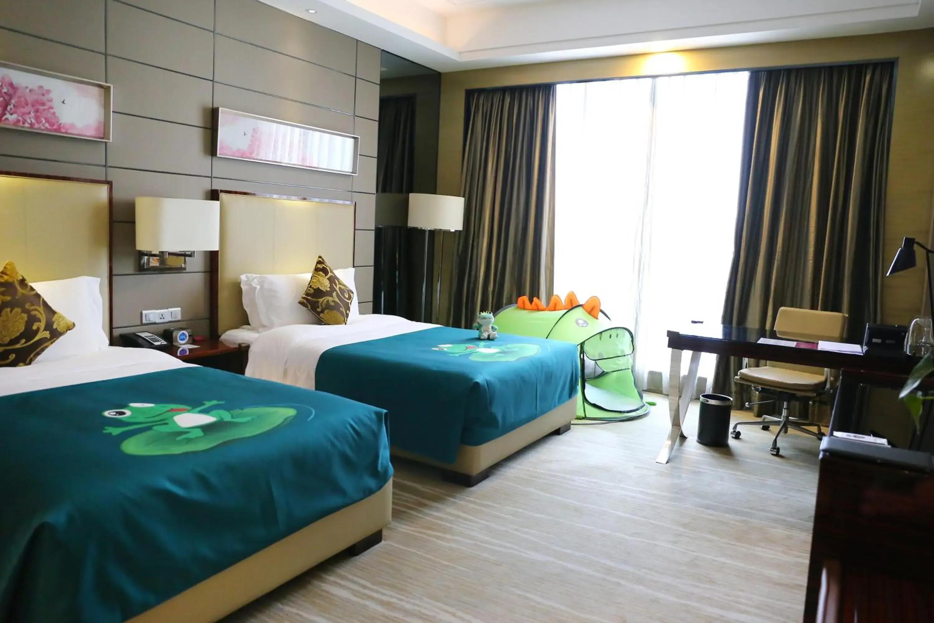 Crowne Plaza Shenzhen Longgang City Centre, an IHG Hotel