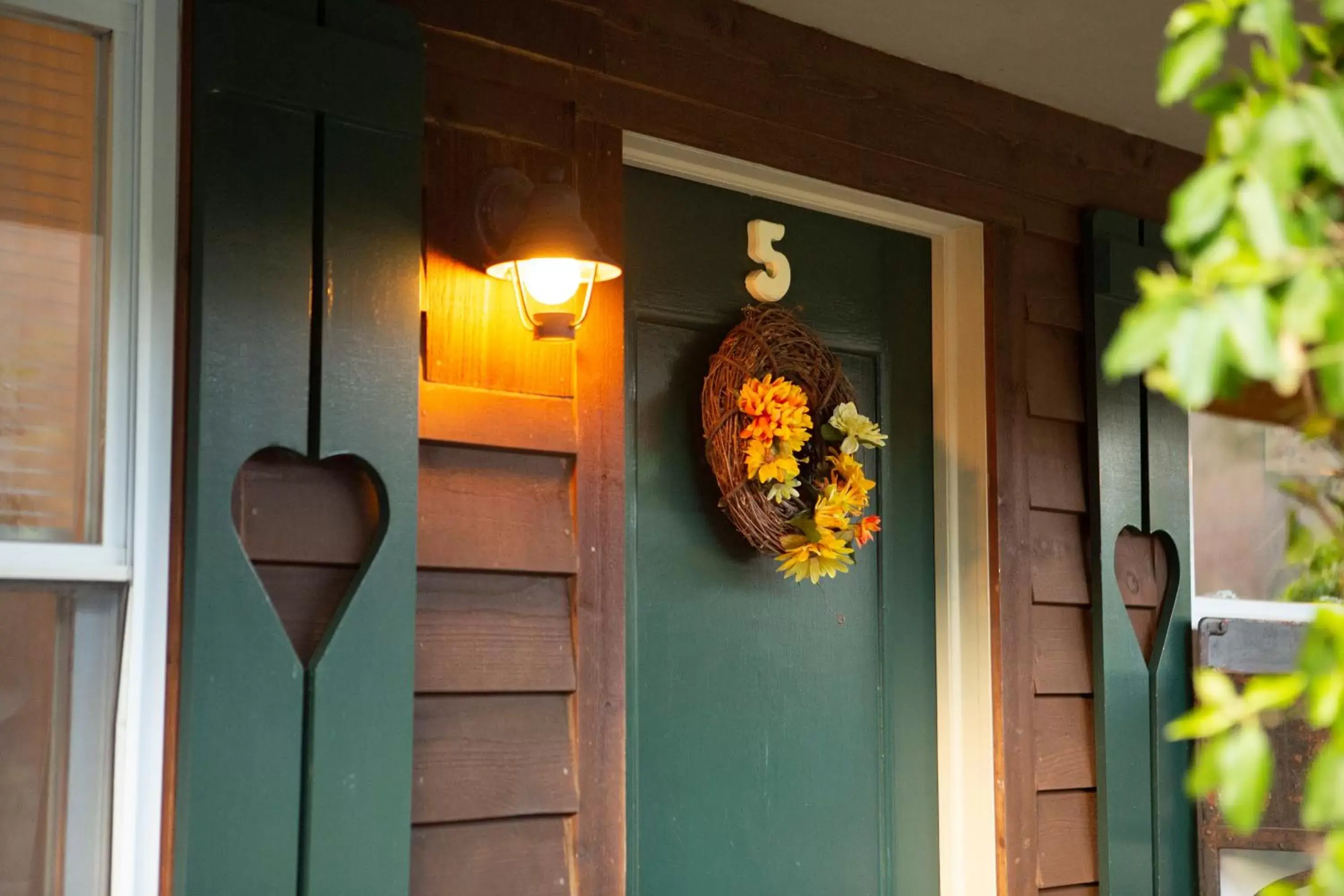 Facade/entrance in The Chimney Rock Inn & Cottages