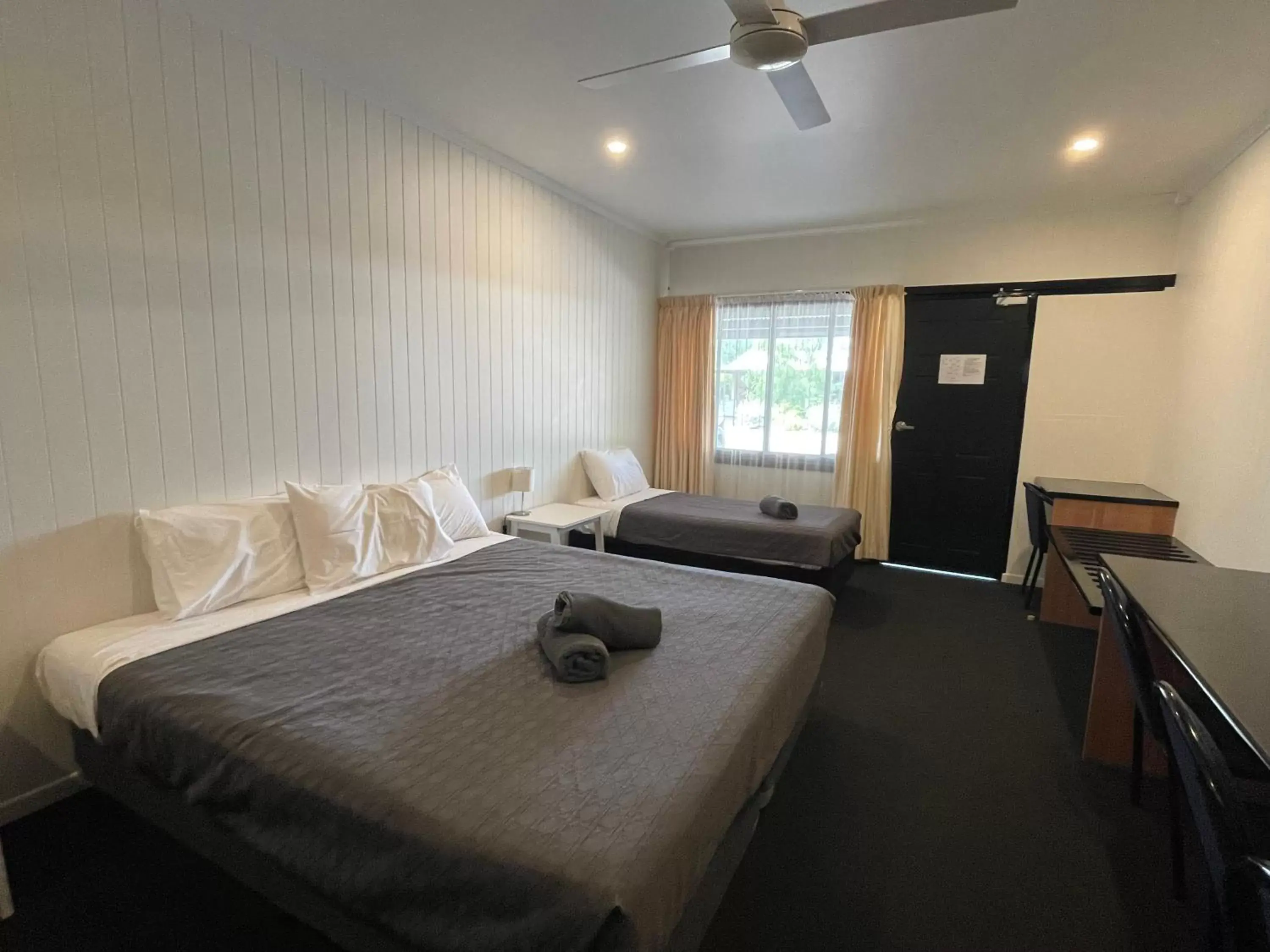 Albert Park Motor Inn-KING BED IN EVERY ROOM-RENOVATED 2022