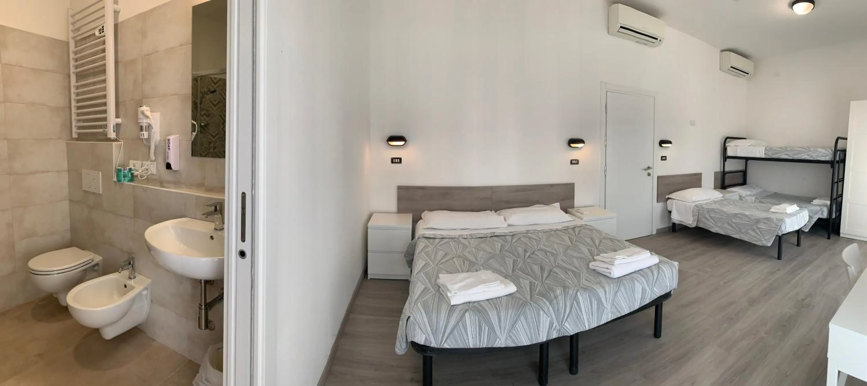 Toilet, Bed in Hotel Laika