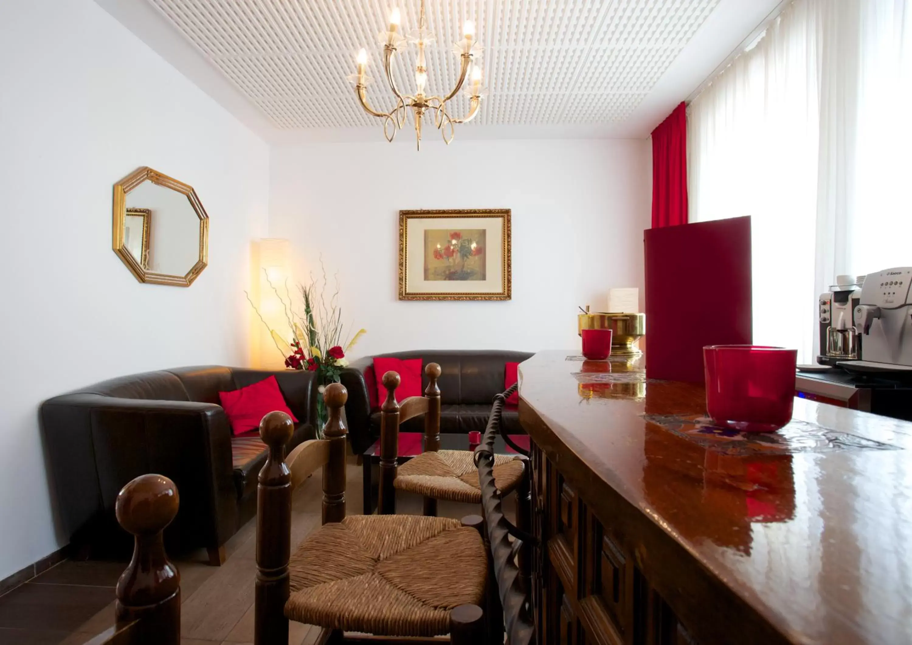 Lounge or bar, Dining Area in Hotel Carmen