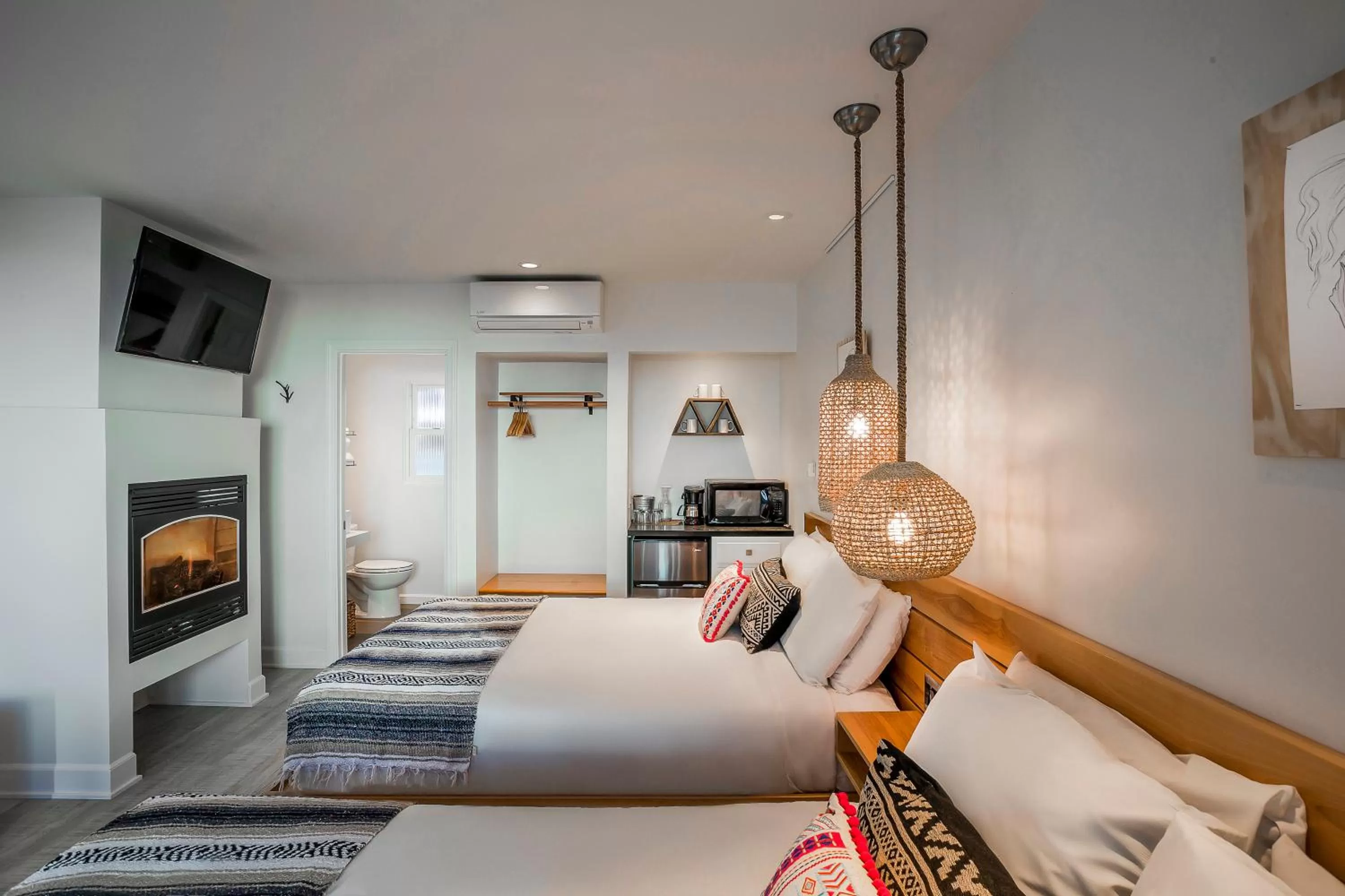 Bed in Blue Sands Inn, A Kirkwood Collection Hotel