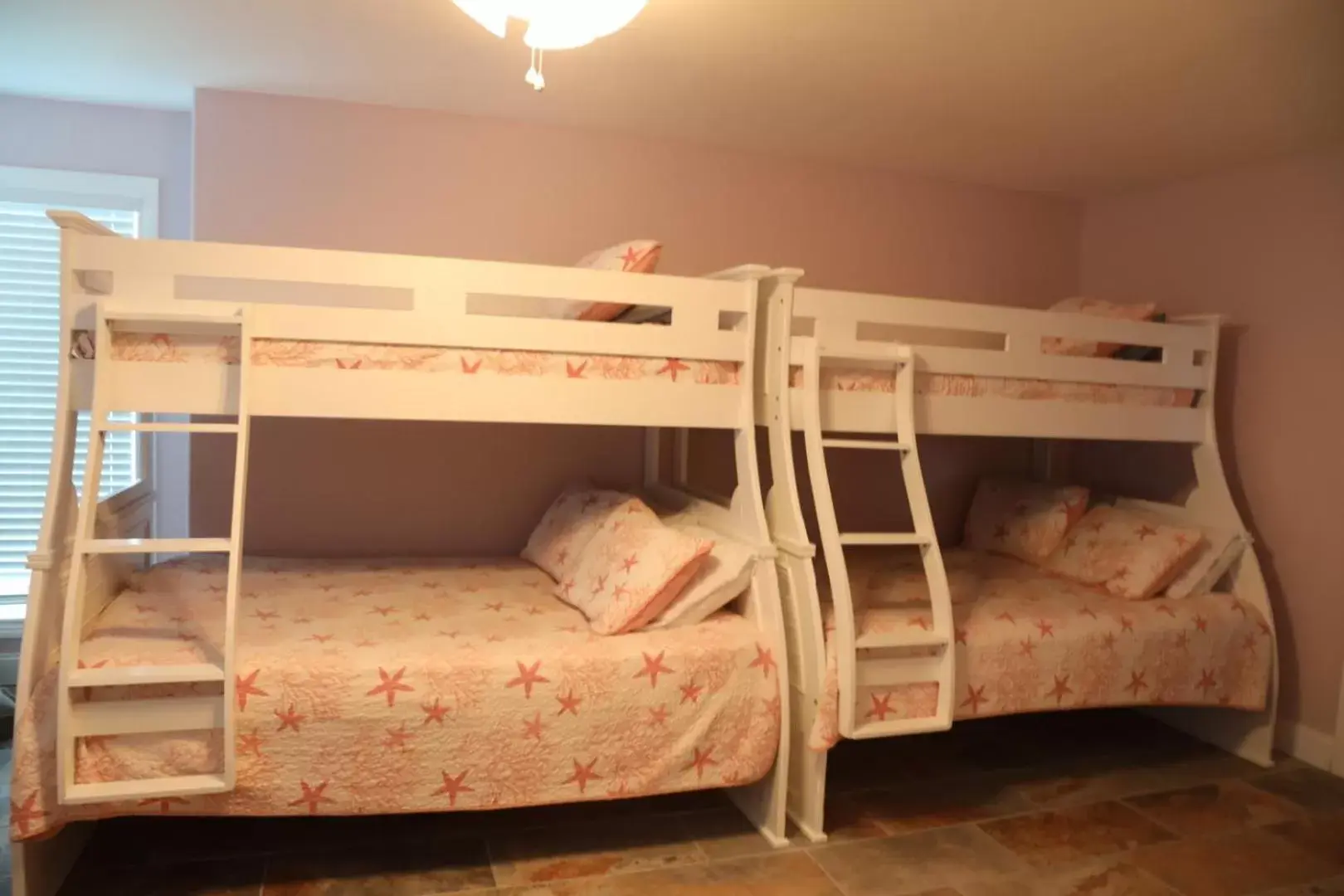bunk bed, Bed in Executive Keys Condominiums on the Beach bunk bed, Bed in Executive Keys Condominiums on the Beach