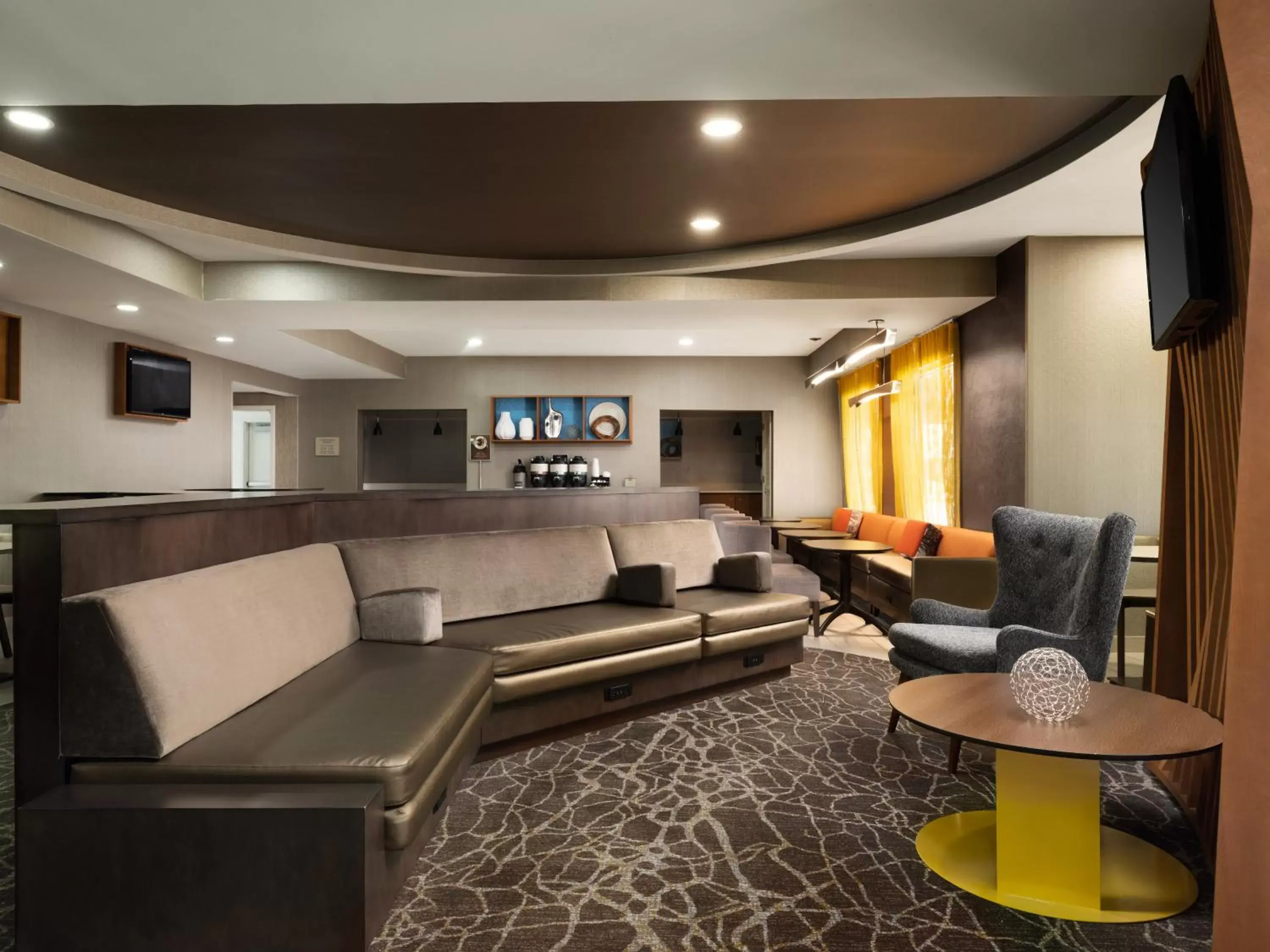 Communal lounge/ TV room, Lounge/Bar in SpringHill Suites Kansas City Overland Park