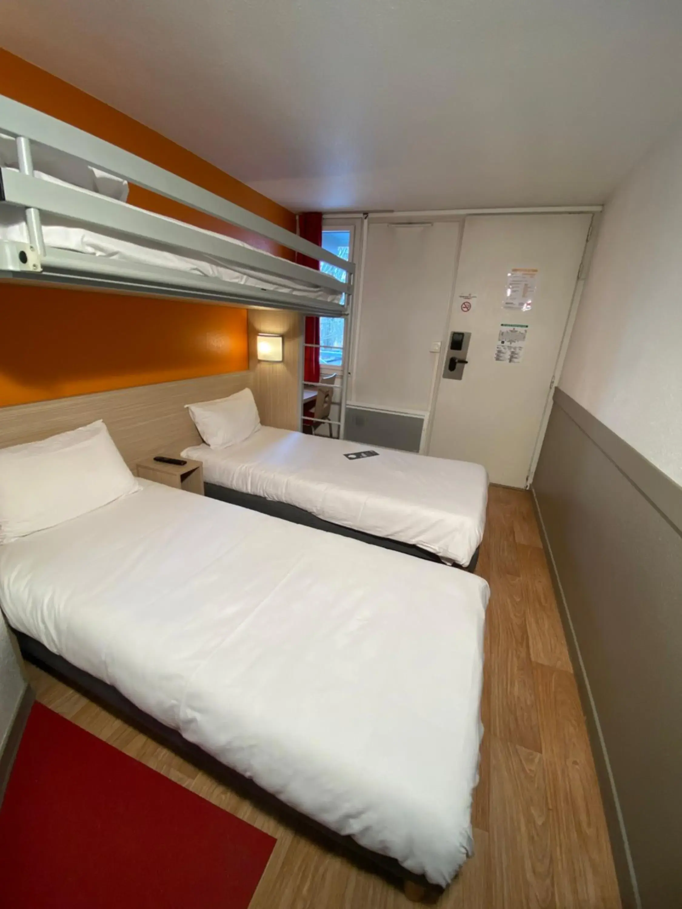 Photo of the whole room, Bed in Première Classe Nantes Sud - Rezé Aéroport