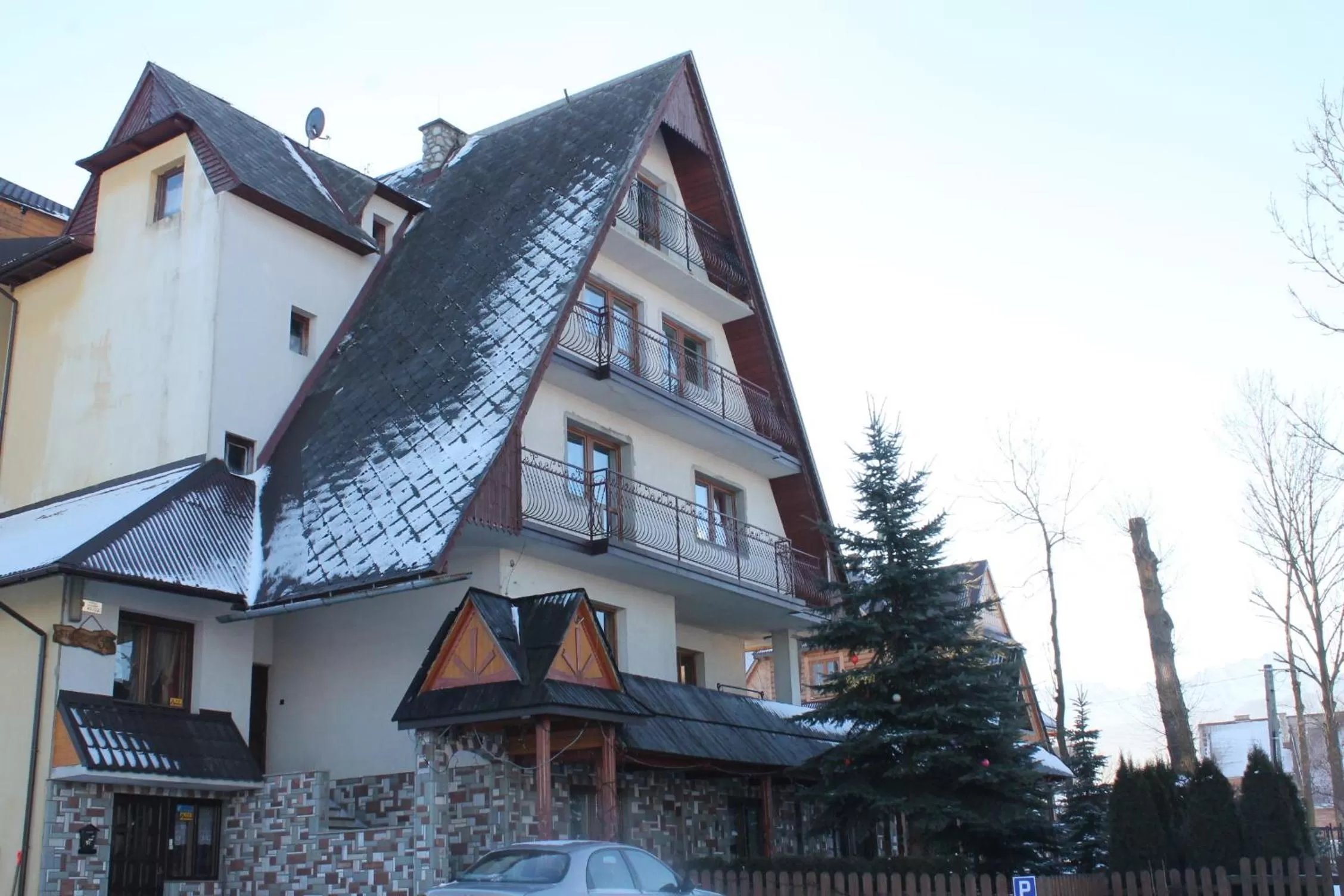 Property building in Willa Grzesiczek